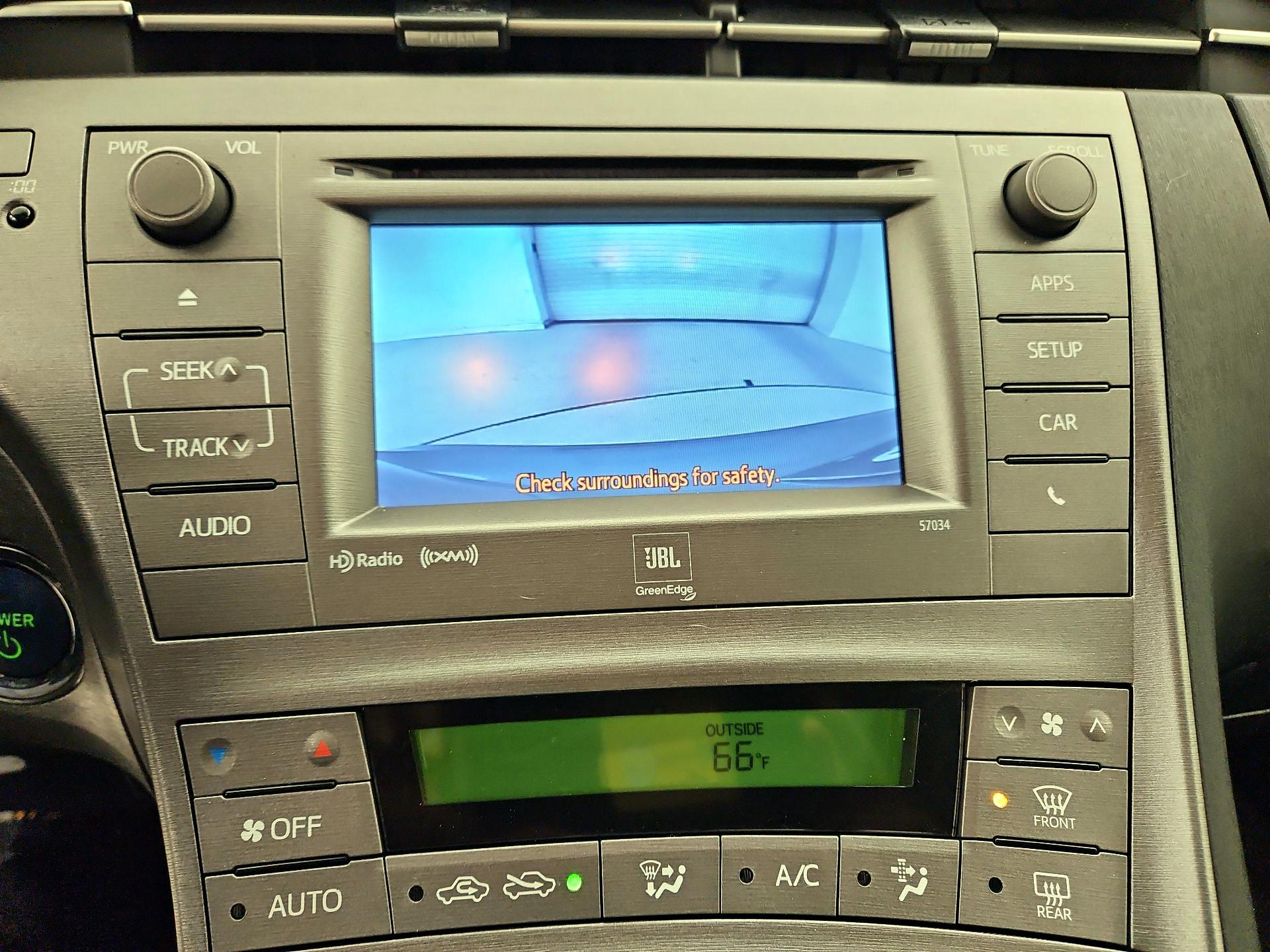 Thumbnail: 2014 Toyota Prius - 15