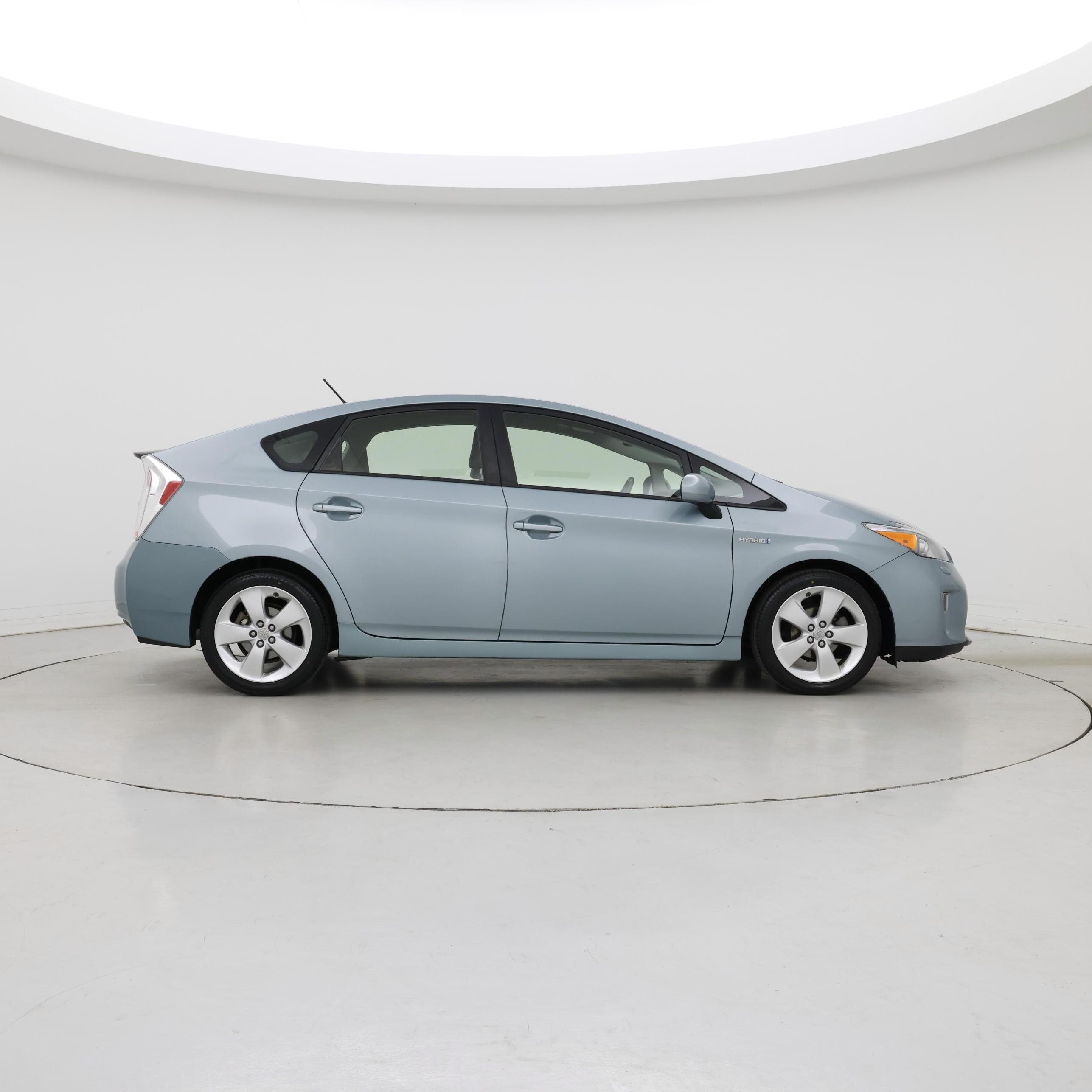 Thumbnail: 2014 Toyota Prius - 7