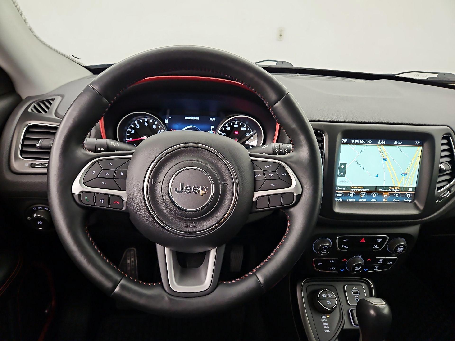 Thumbnail: 2018 Jeep Compass - 10