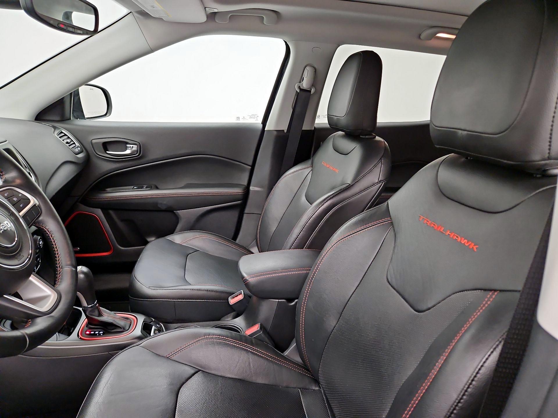 Thumbnail: 2018 Jeep Compass - 11