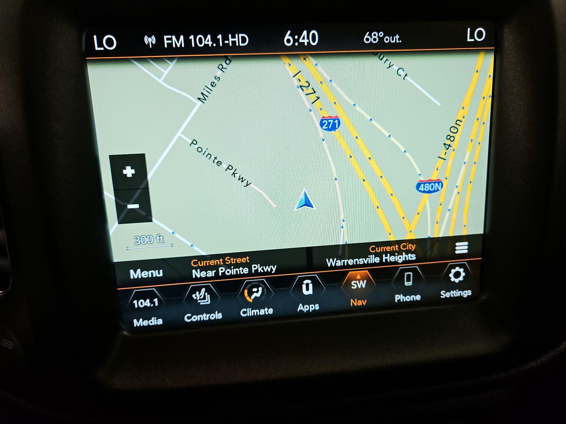 Thumbnail: 2018 Jeep Compass - 14