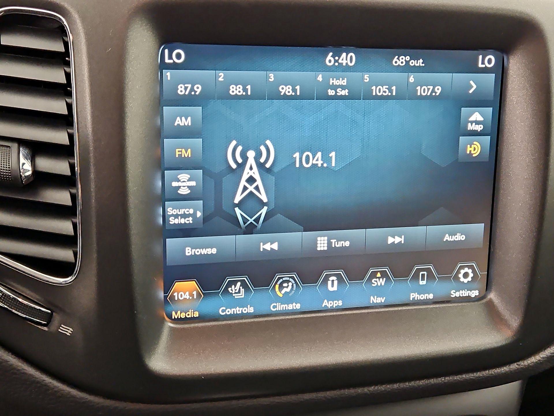 Thumbnail: 2018 Jeep Compass - 16