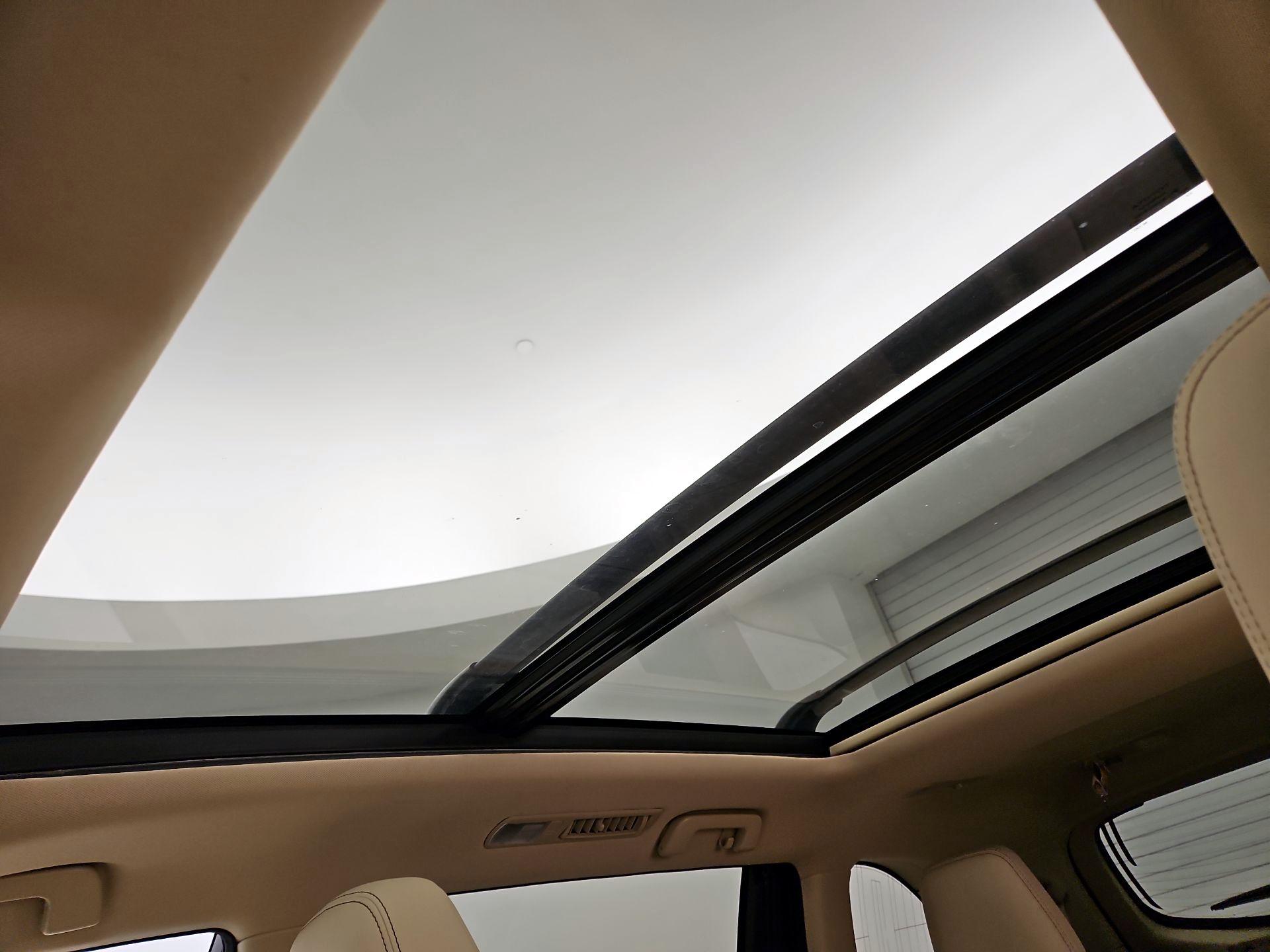 Thumbnail: 2016 Toyota Highlander - 20