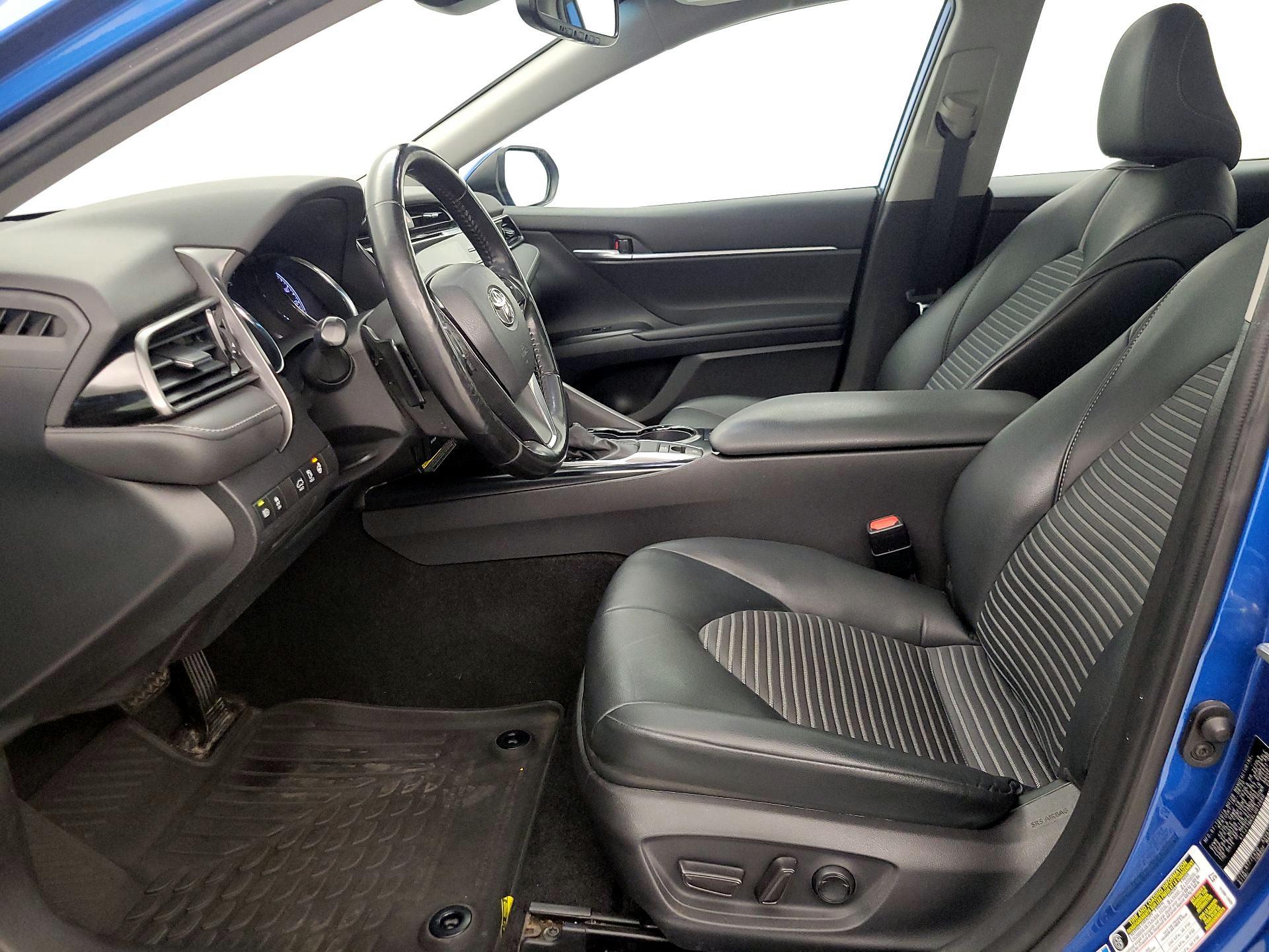 Thumbnail: 2020 Toyota Camry - 11