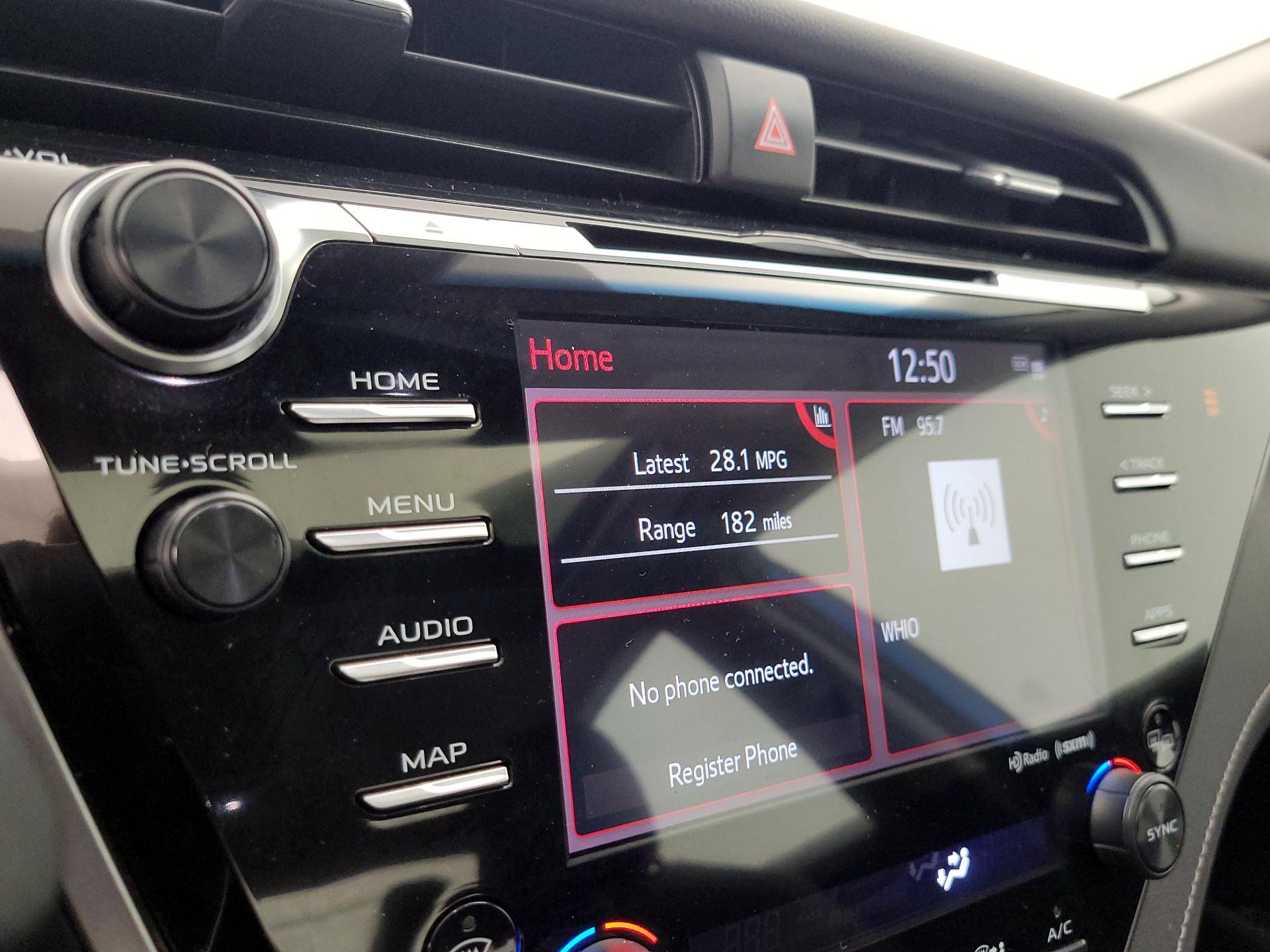 Thumbnail: 2020 Toyota Camry - 15