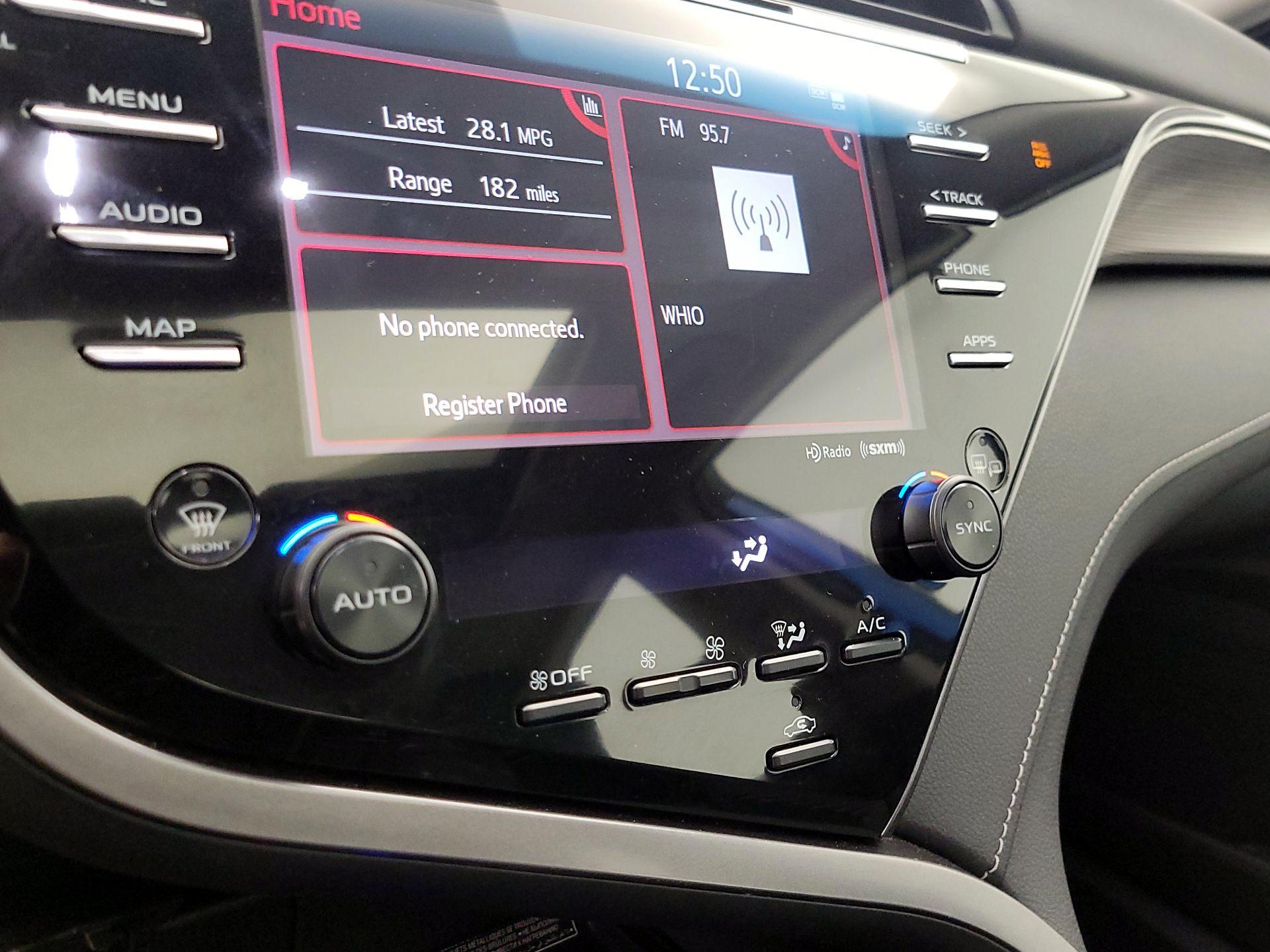 Thumbnail: 2020 Toyota Camry - 16