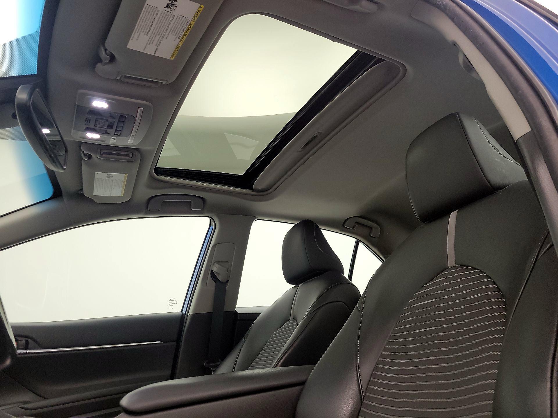 Thumbnail: 2020 Toyota Camry - 19