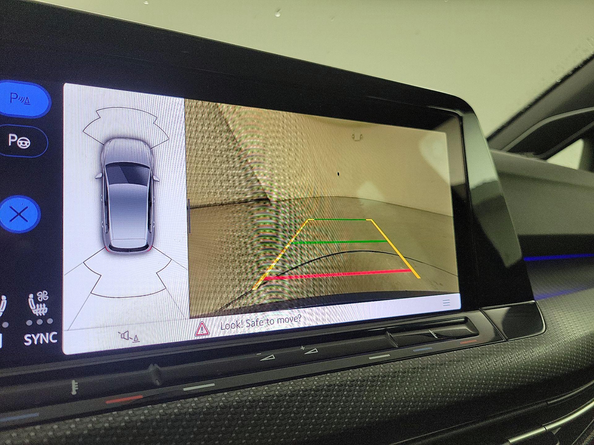 Thumbnail: 2022 Volkswagen Golf - 14