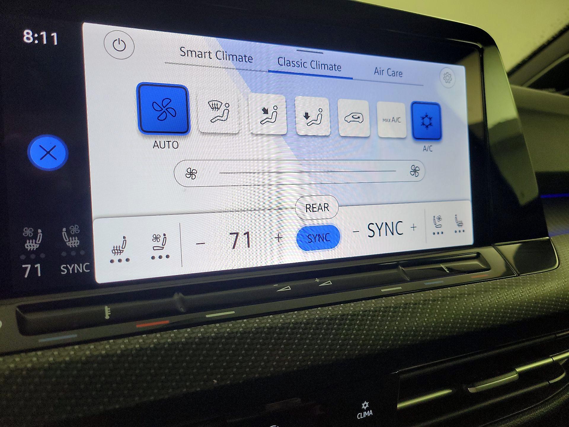 Thumbnail: 2022 Volkswagen Golf - 16