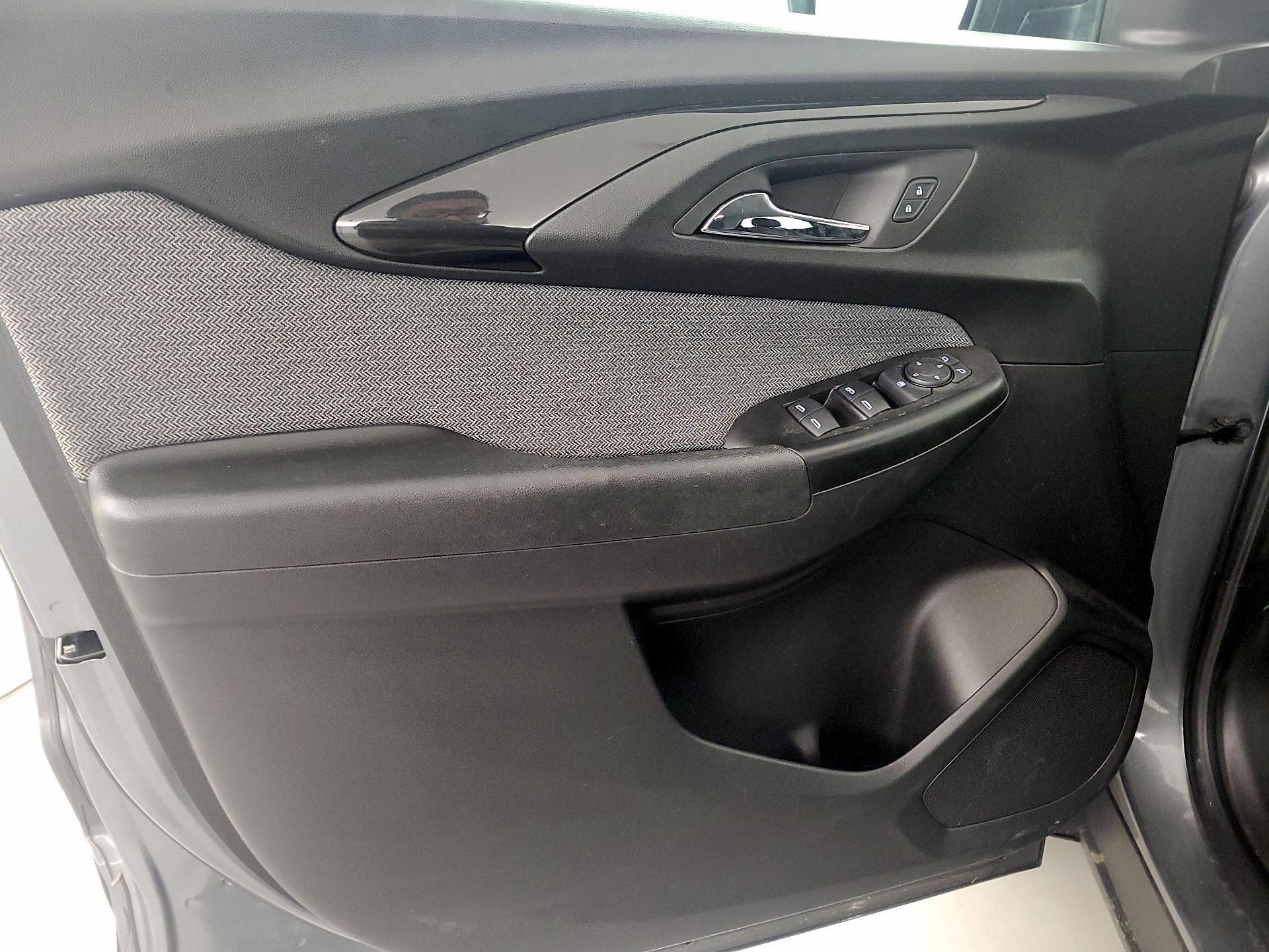 Thumbnail: 2021 Chevrolet TrailBlazer - 12