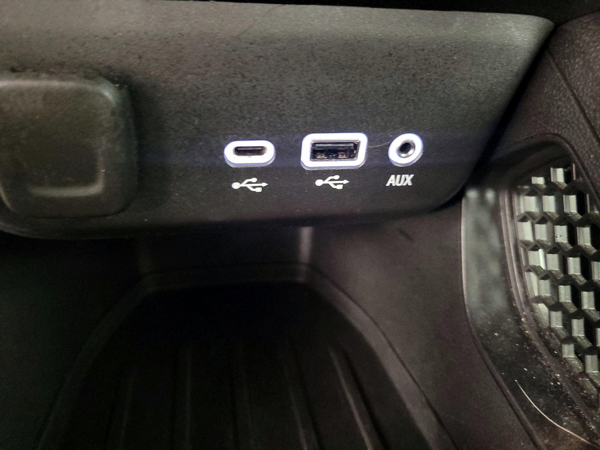 Thumbnail: 2021 Chevrolet TrailBlazer - 18