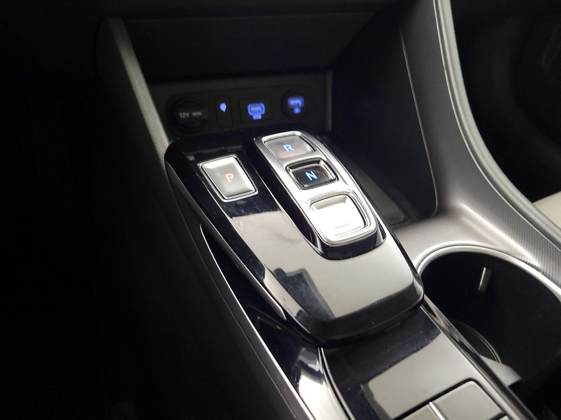 Thumbnail: 2023 Hyundai Sonata - 18