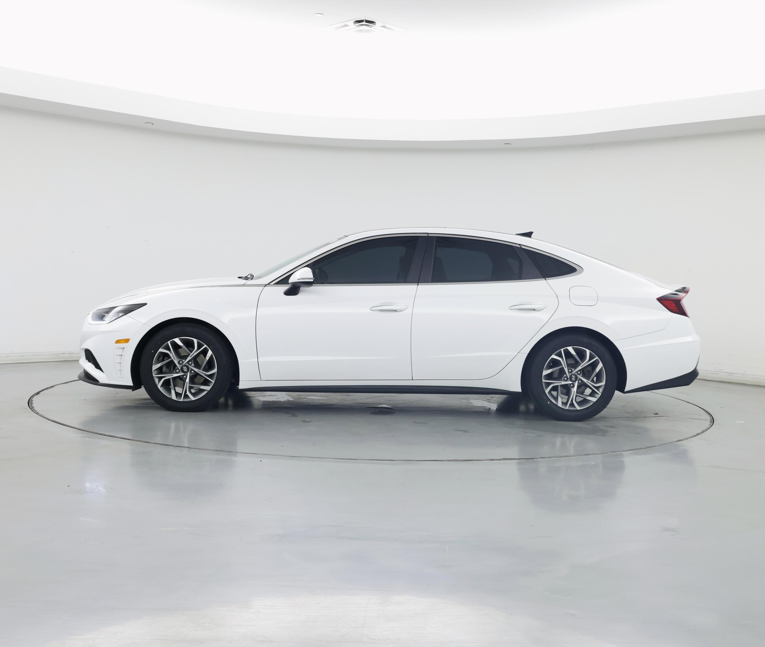 Thumbnail: 2023 Hyundai Sonata - 3