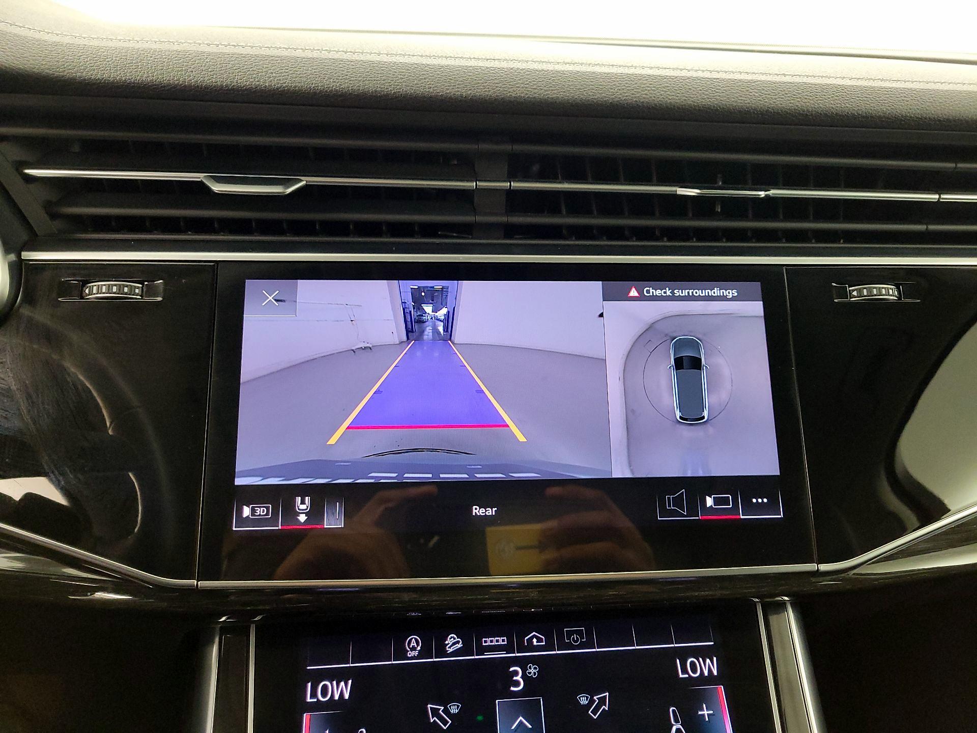 Thumbnail: 2023 Audi Q7 - 15