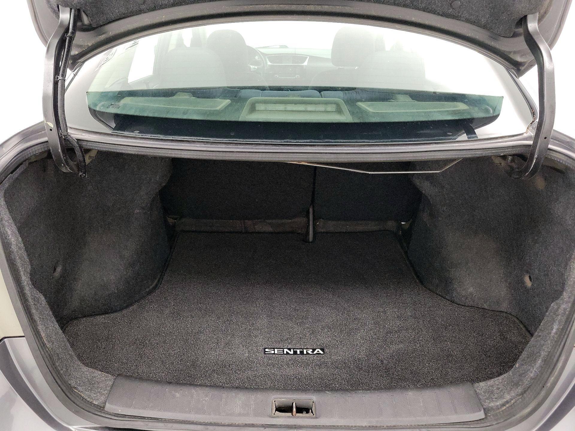 Thumbnail: 2018 Nissan Sentra - 20