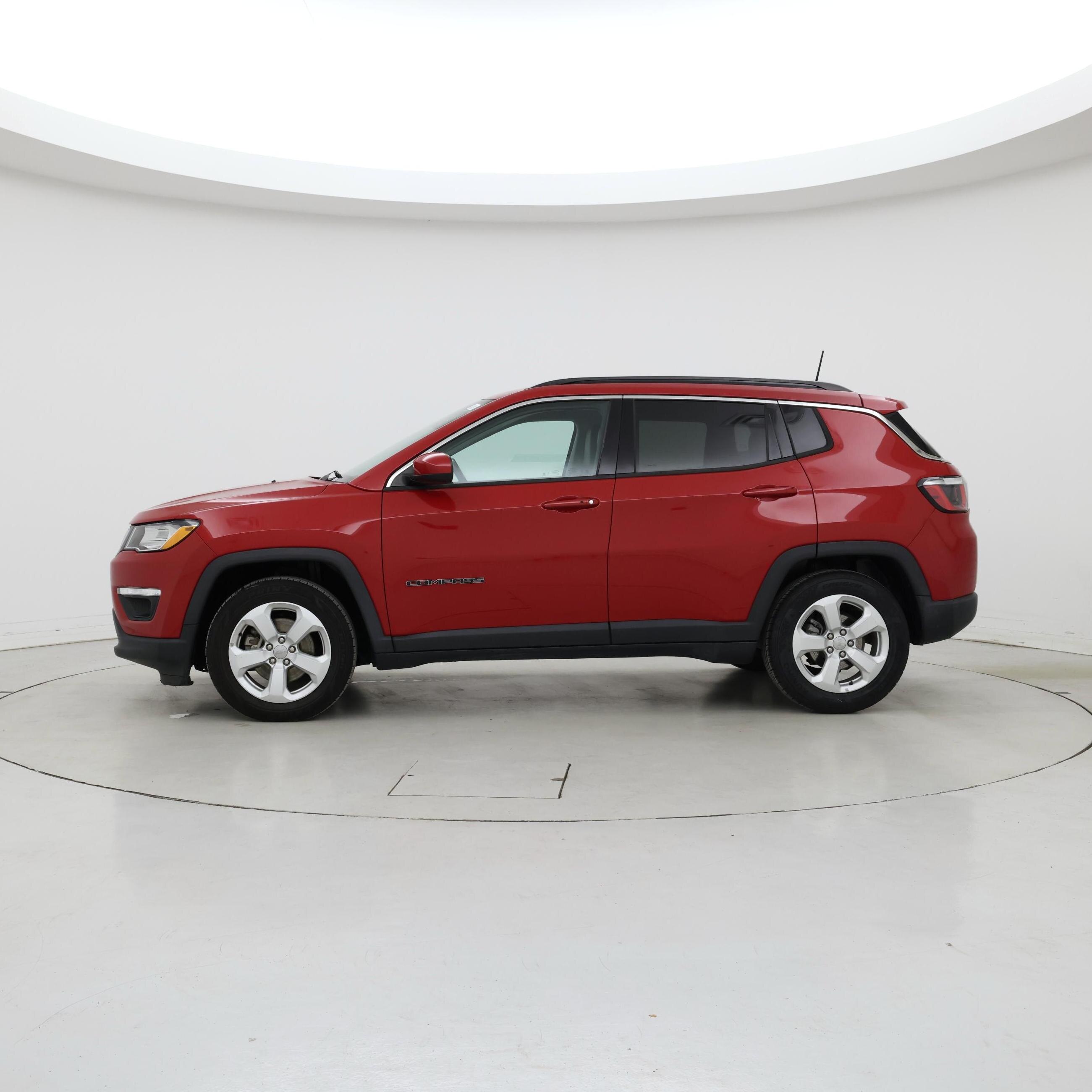 Thumbnail: 2019 Jeep Compass - 3