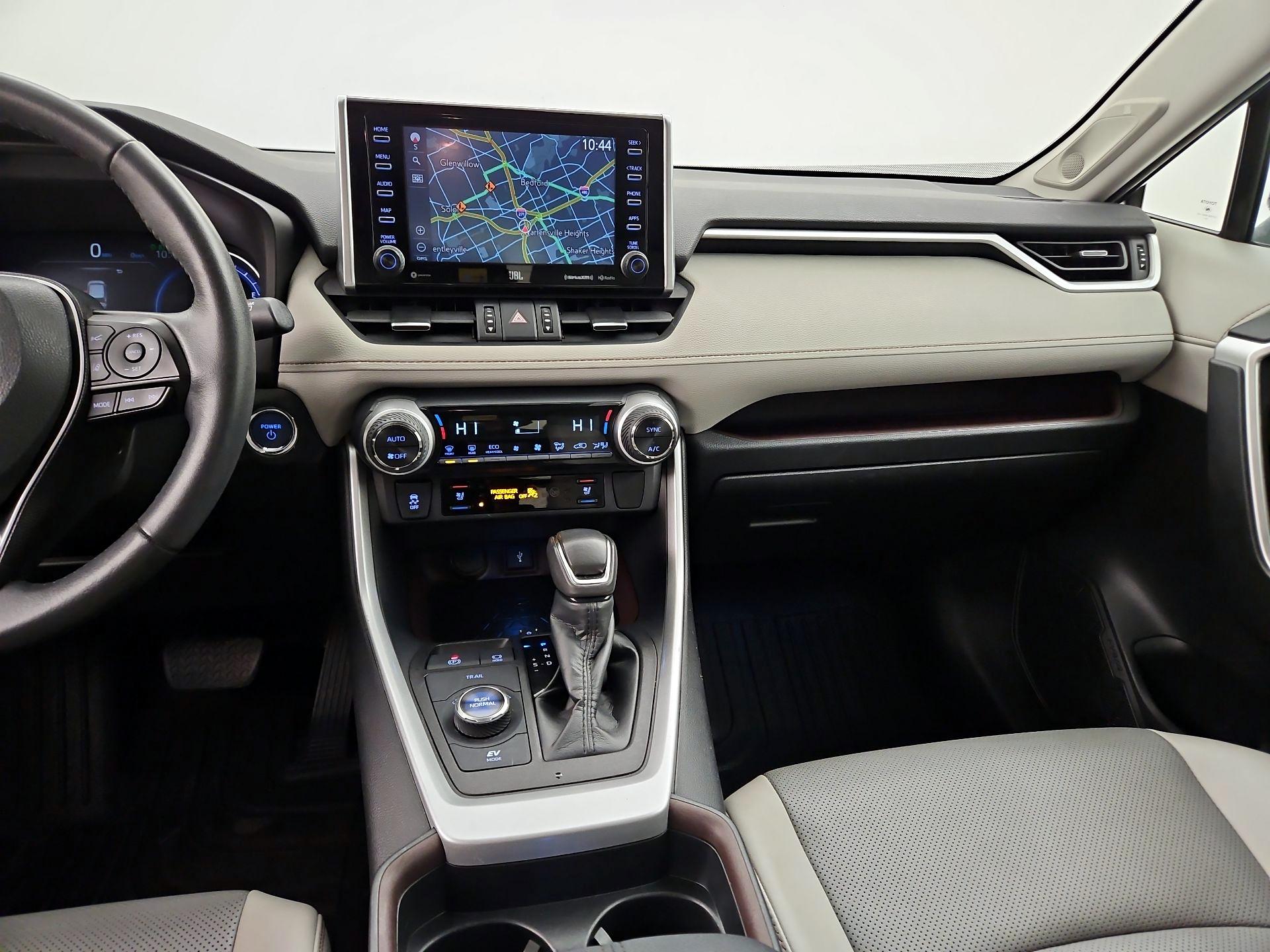 Thumbnail: 2020 Toyota RAV4 - 9