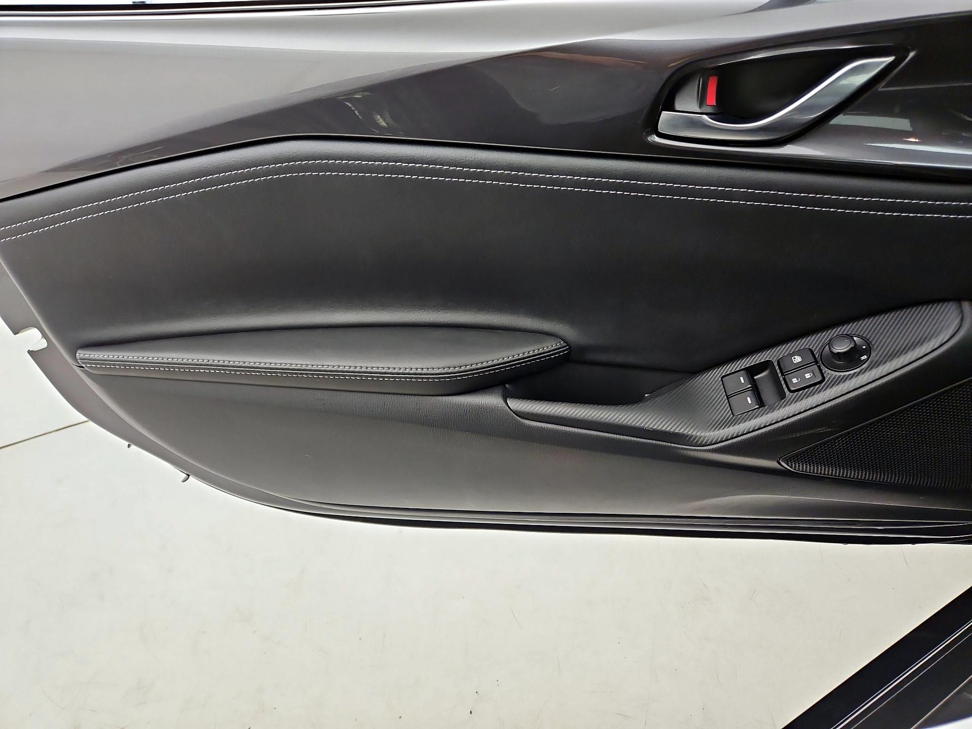 Thumbnail: 2025 Mazda MX-5 Miata - 12