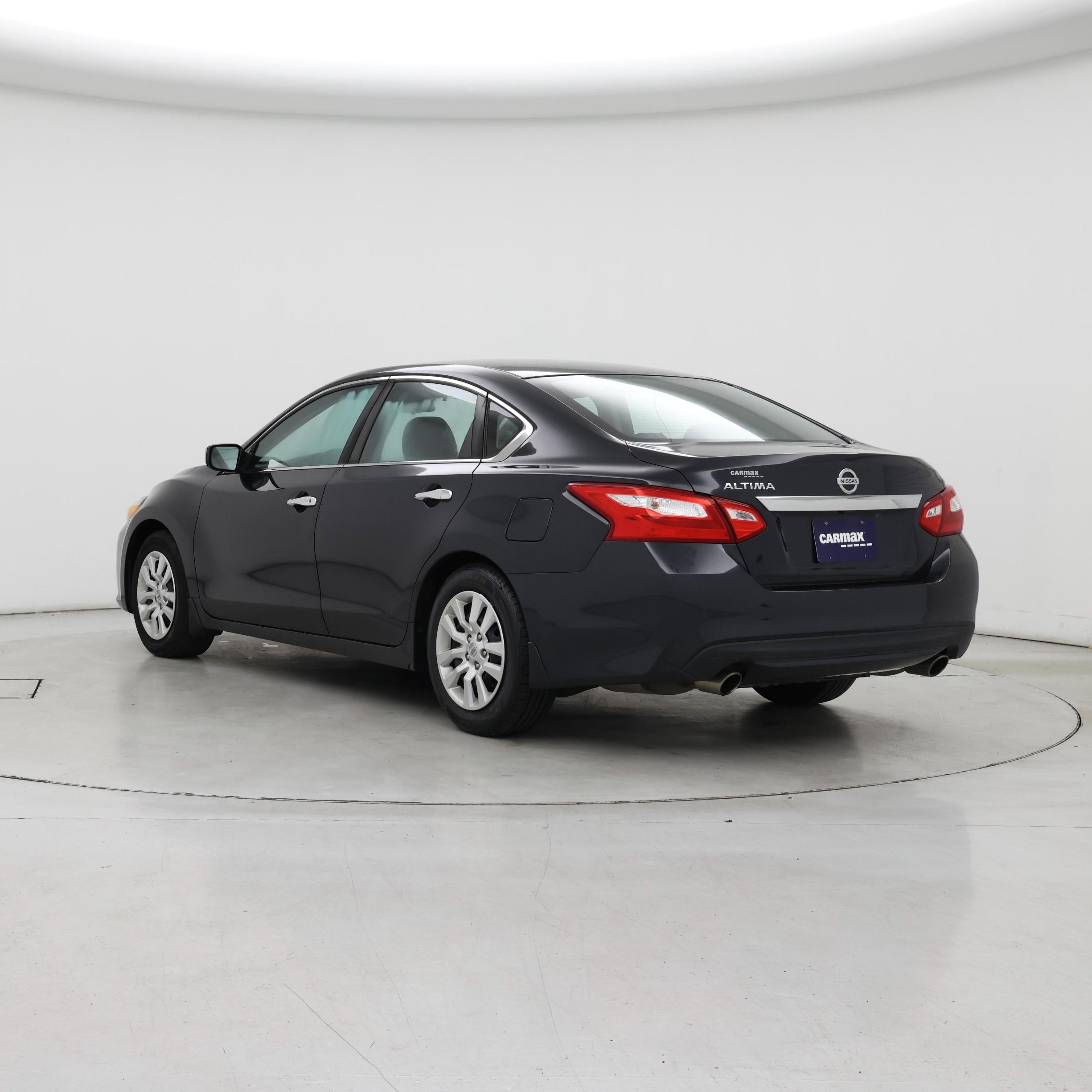 Thumbnail: 2017 Nissan Altima - 2