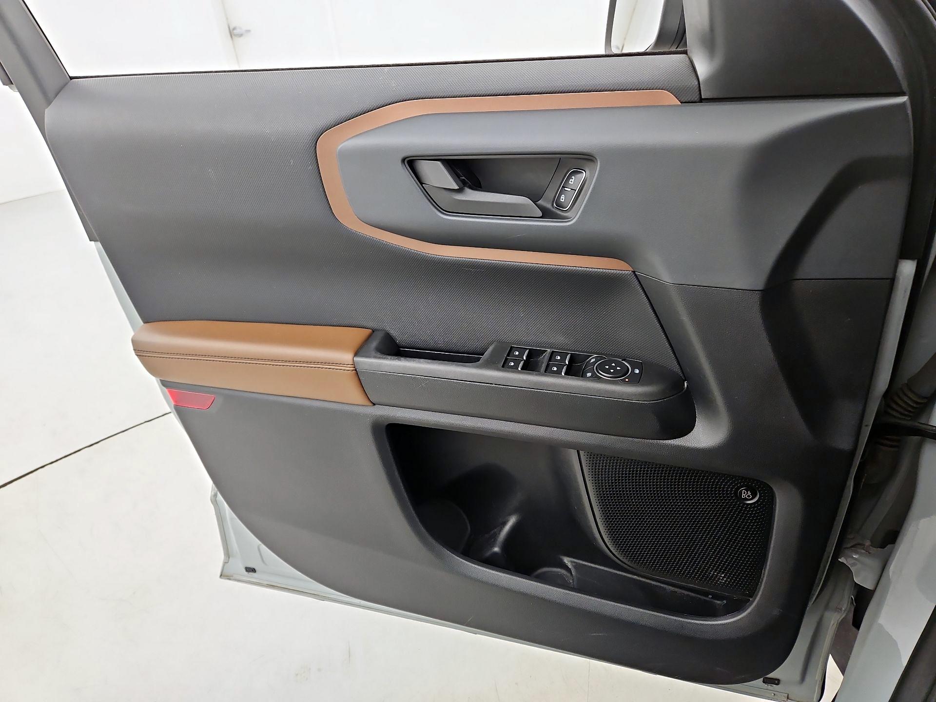 Thumbnail: 2021 Ford Bronco Sport - 12