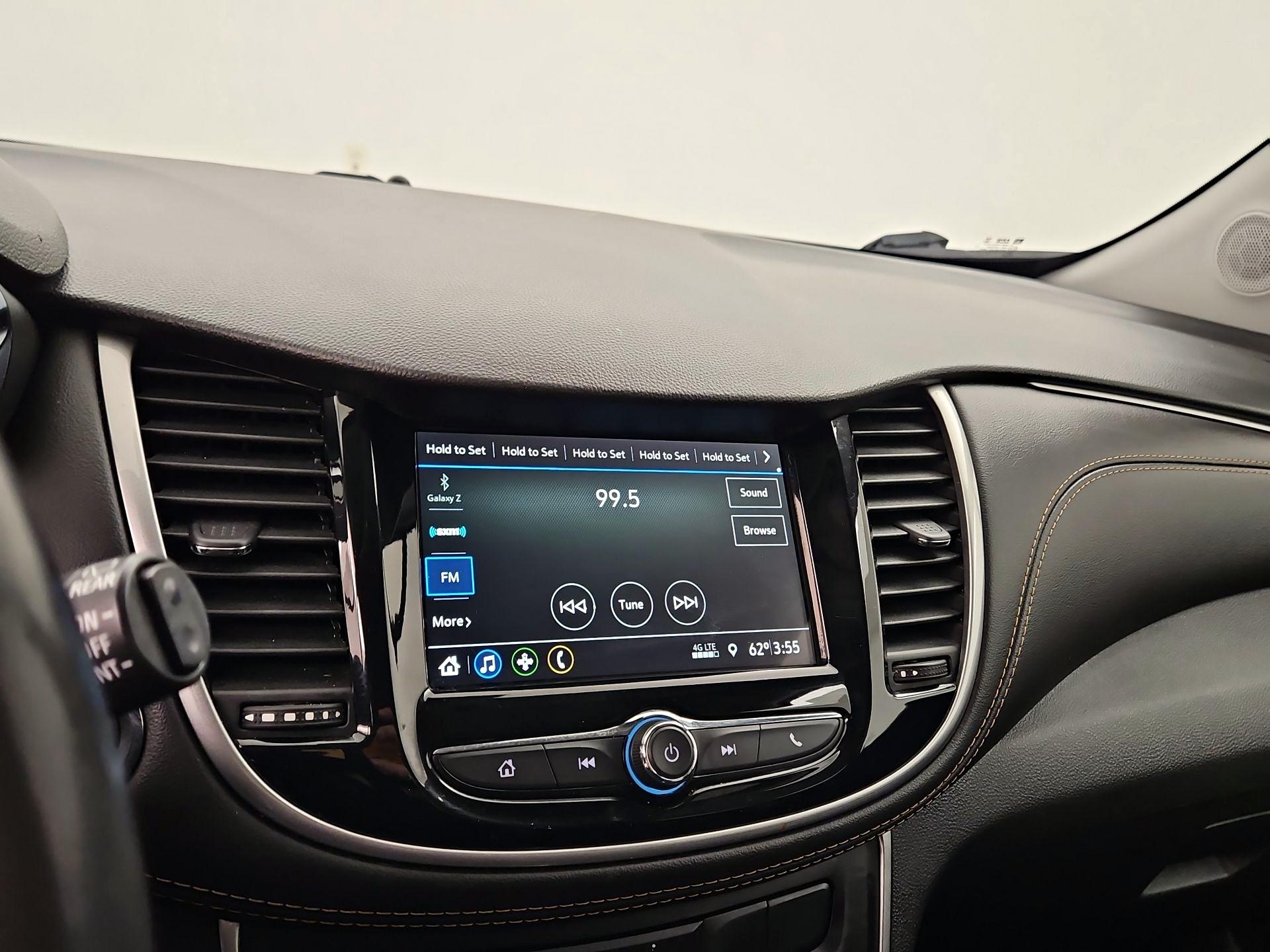 Thumbnail: 2019 Chevrolet Trax - 15