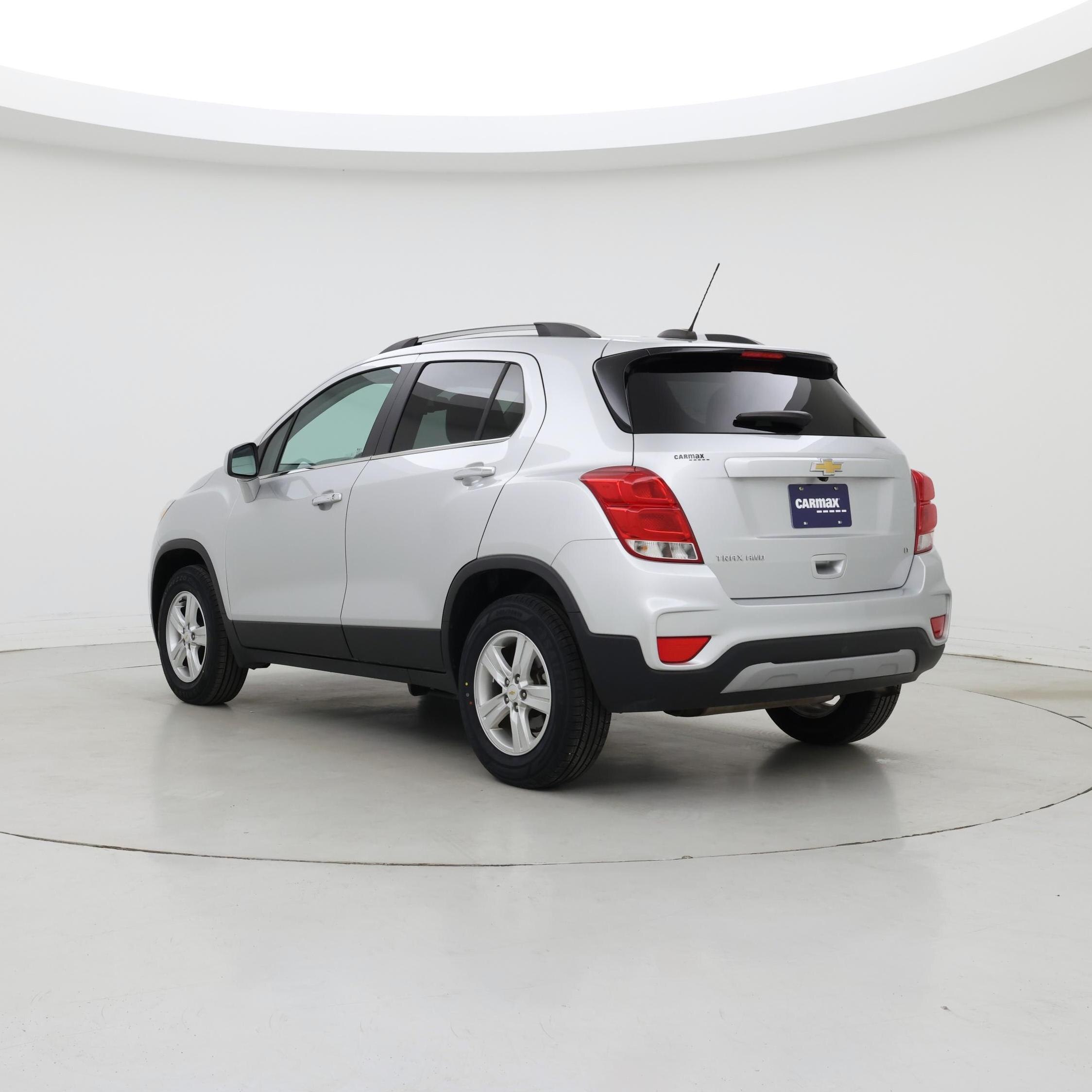 Thumbnail: 2019 Chevrolet Trax - 2