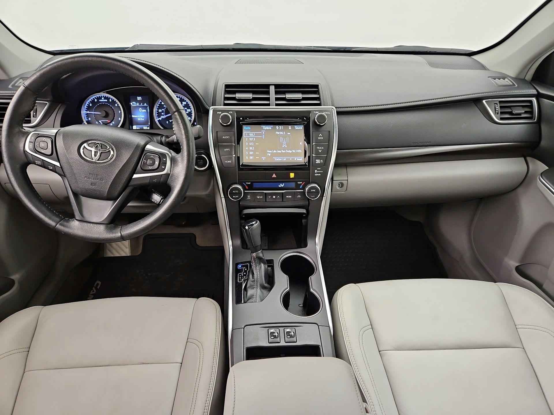 Thumbnail: 2015 Toyota Camry - 9