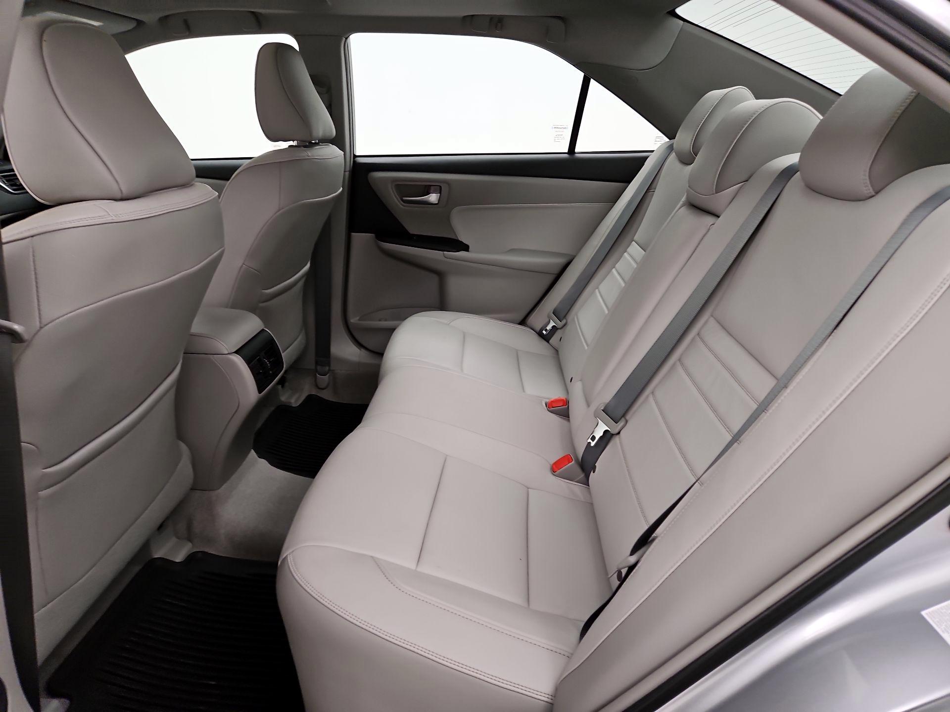 Thumbnail: 2015 Toyota Camry - 20