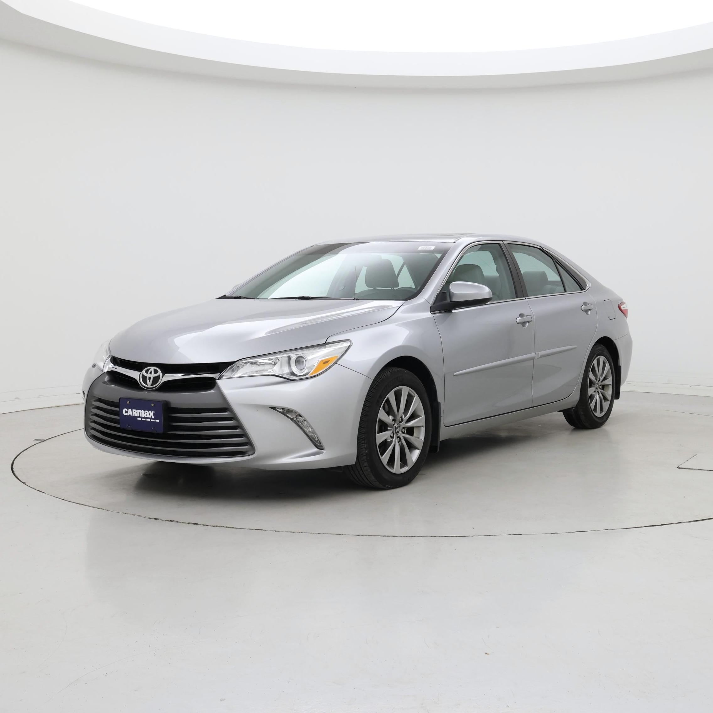 Thumbnail: 2015 Toyota Camry - 4