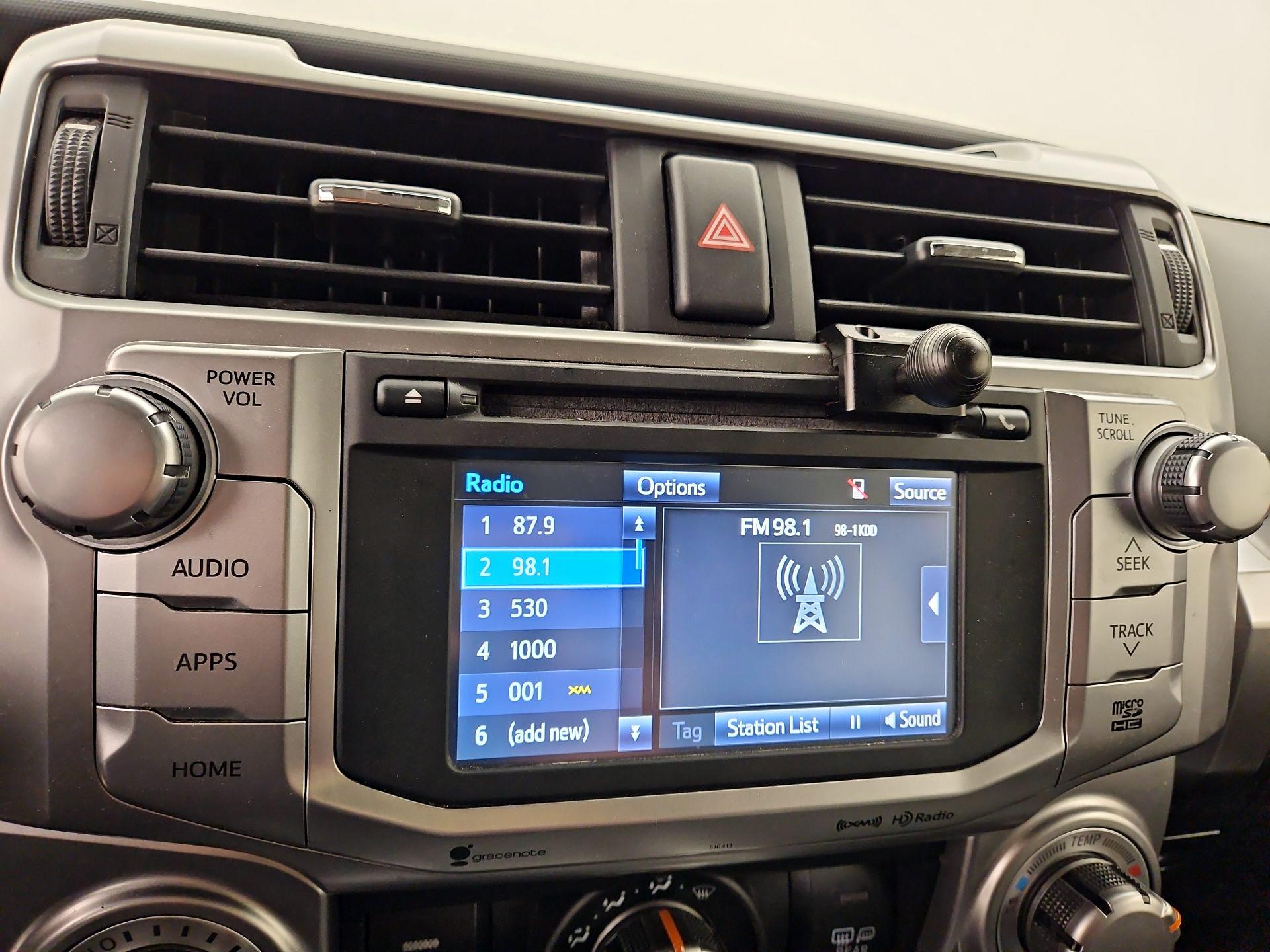 Thumbnail: 2019 Toyota 4Runner - 16