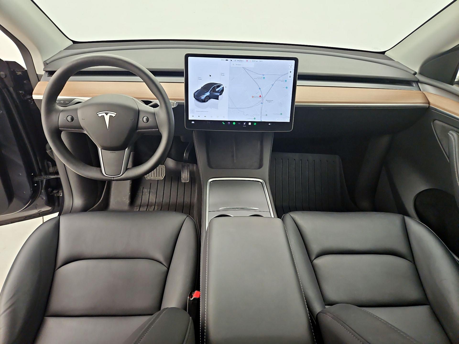 Thumbnail: 2025 Tesla Model Y - 9