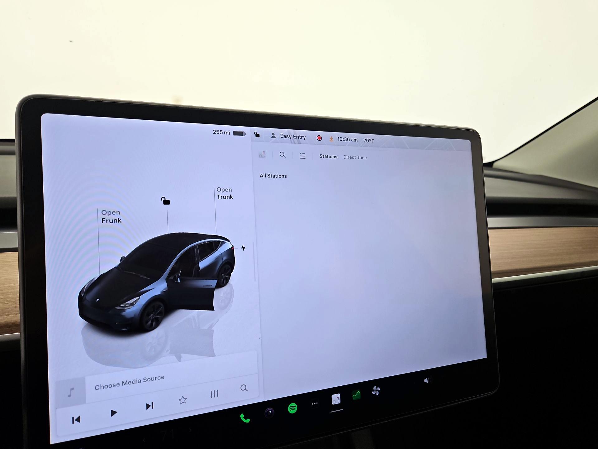 Thumbnail: 2025 Tesla Model Y - 15