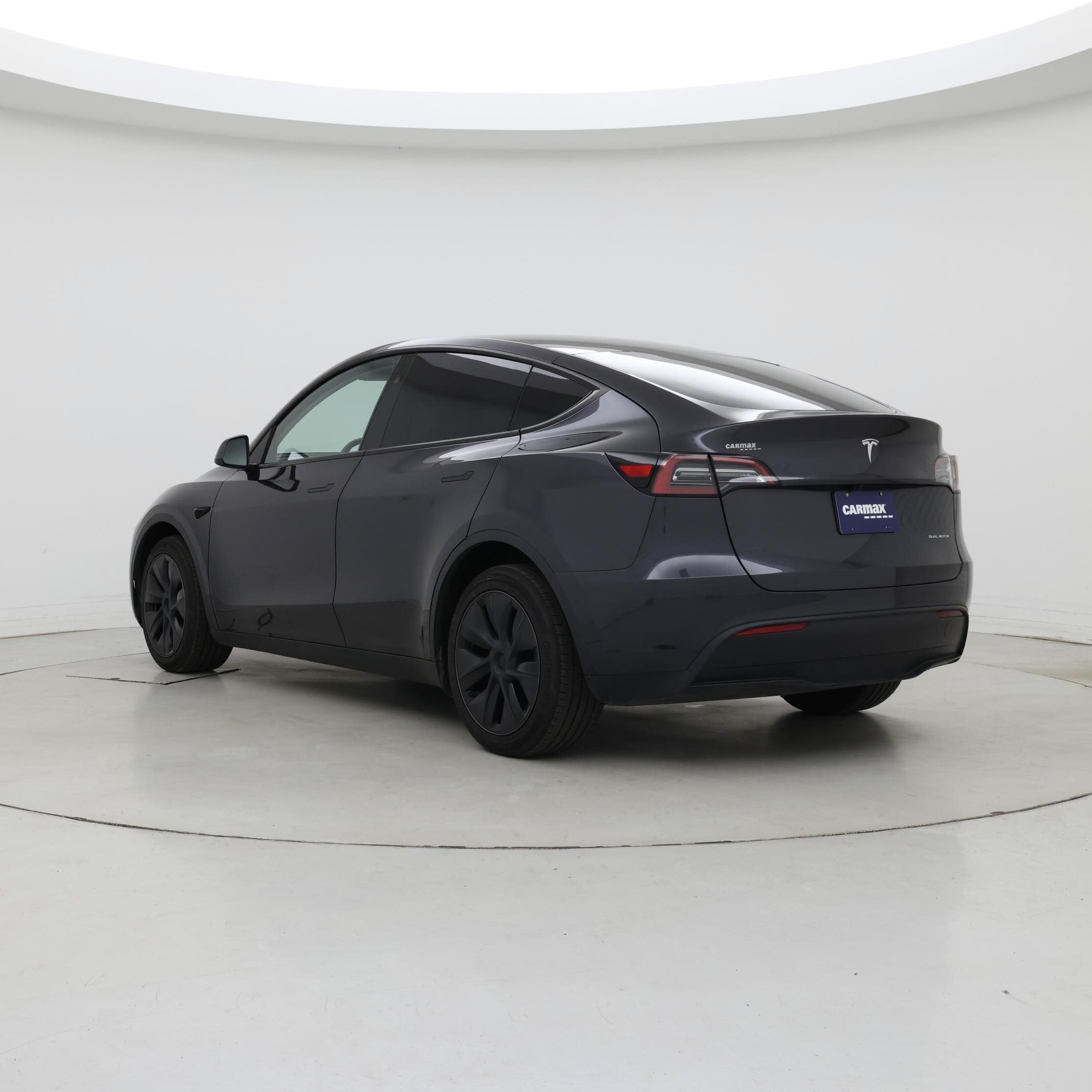 Thumbnail: 2025 Tesla Model Y - 2