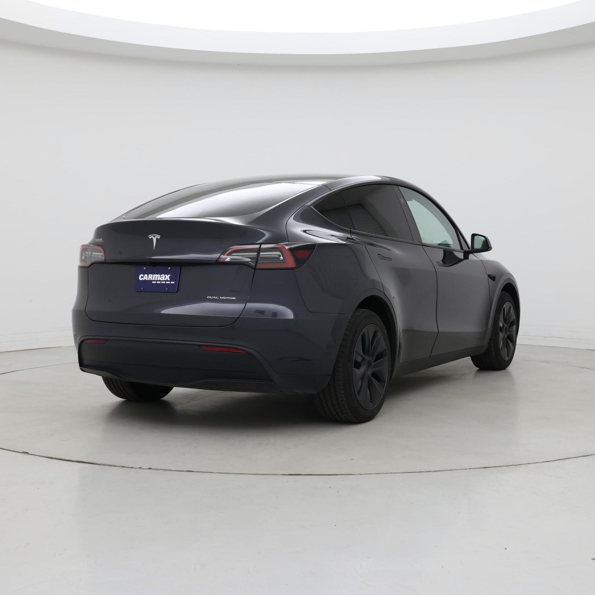 Thumbnail: 2025 Tesla Model Y - 8