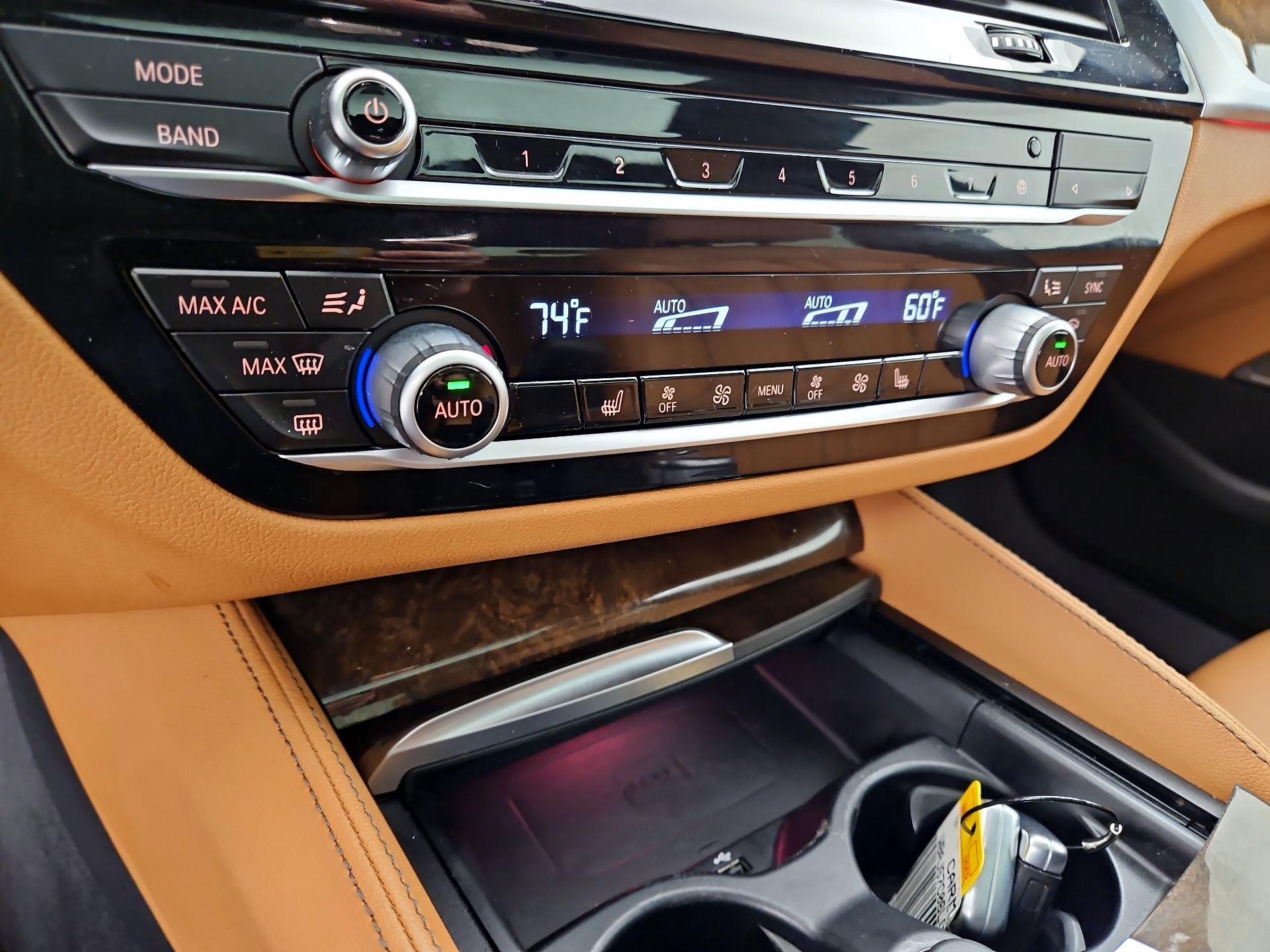 Thumbnail: 2020 BMW 5 Series - 17