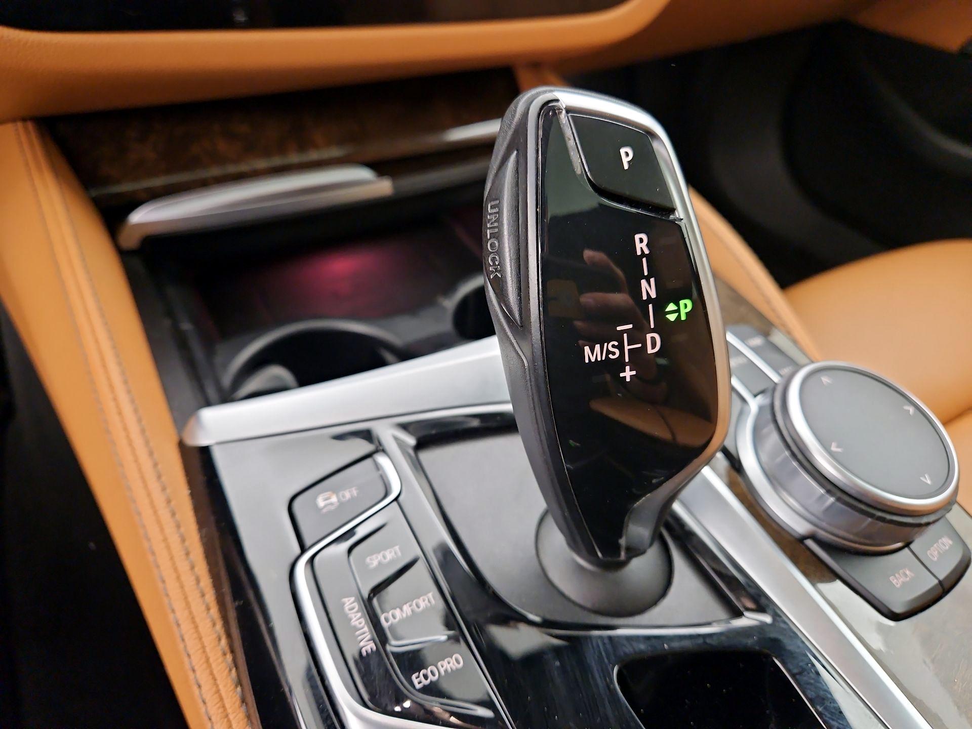 Thumbnail: 2020 BMW 5 Series - 18