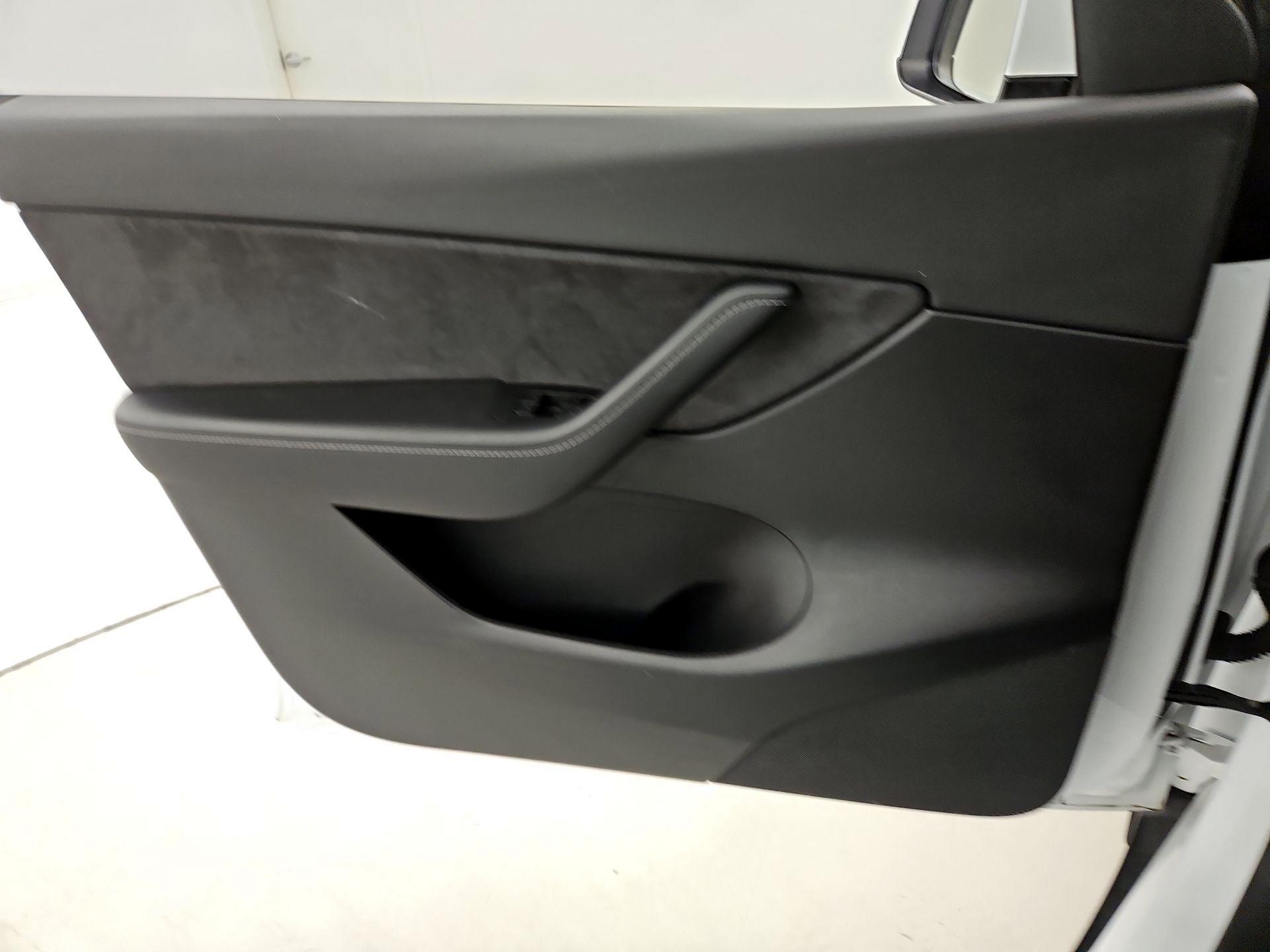 Thumbnail: 2022 Tesla Model Y - 12