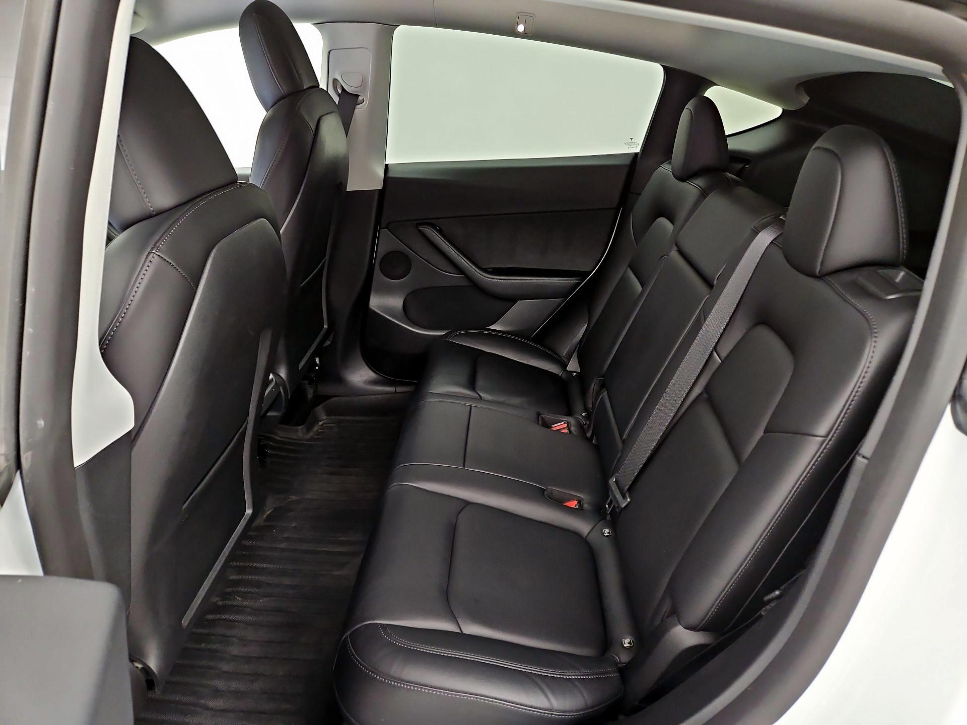 Thumbnail: 2022 Tesla Model Y - 19