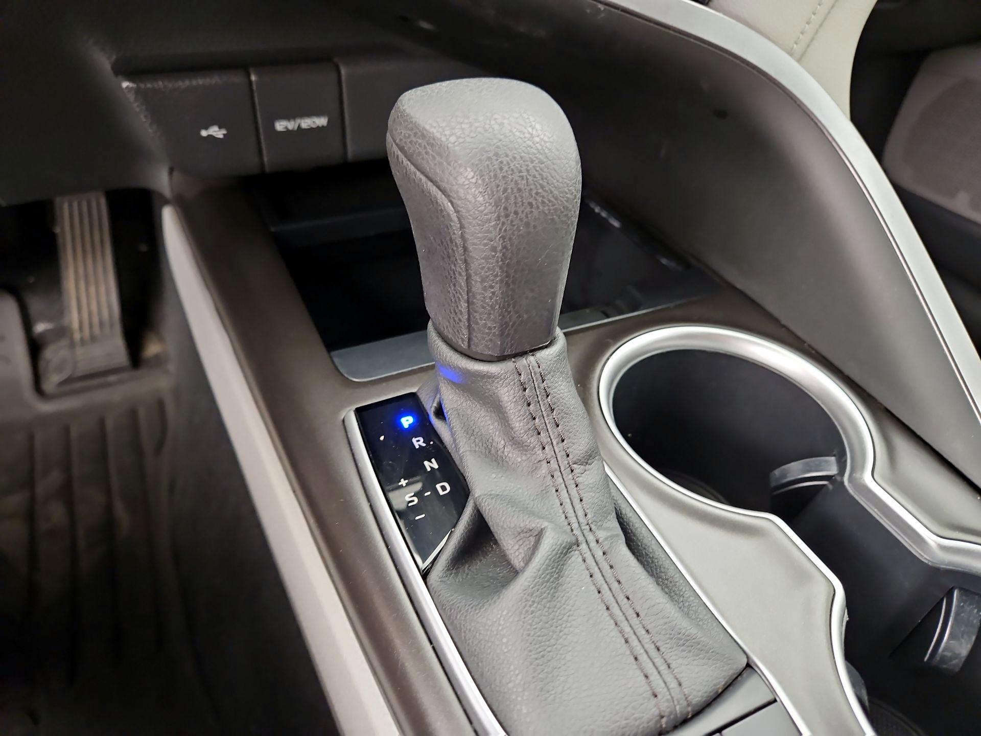 Thumbnail: 2023 Toyota Camry - 17