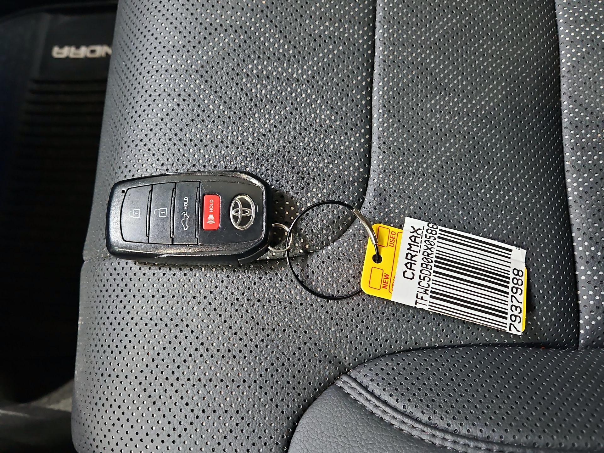 Thumbnail: 2024 Toyota Tundra - 9