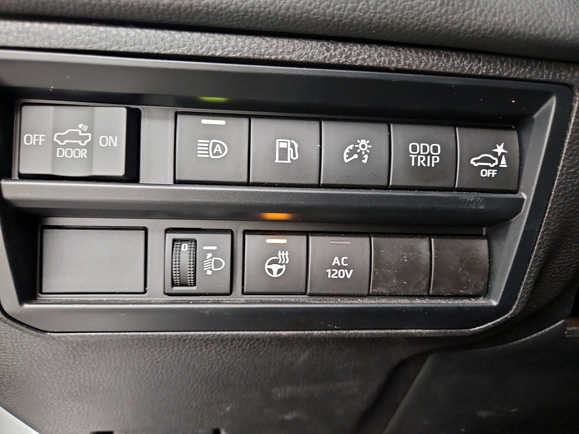 Thumbnail: 2024 Toyota Tundra - 13