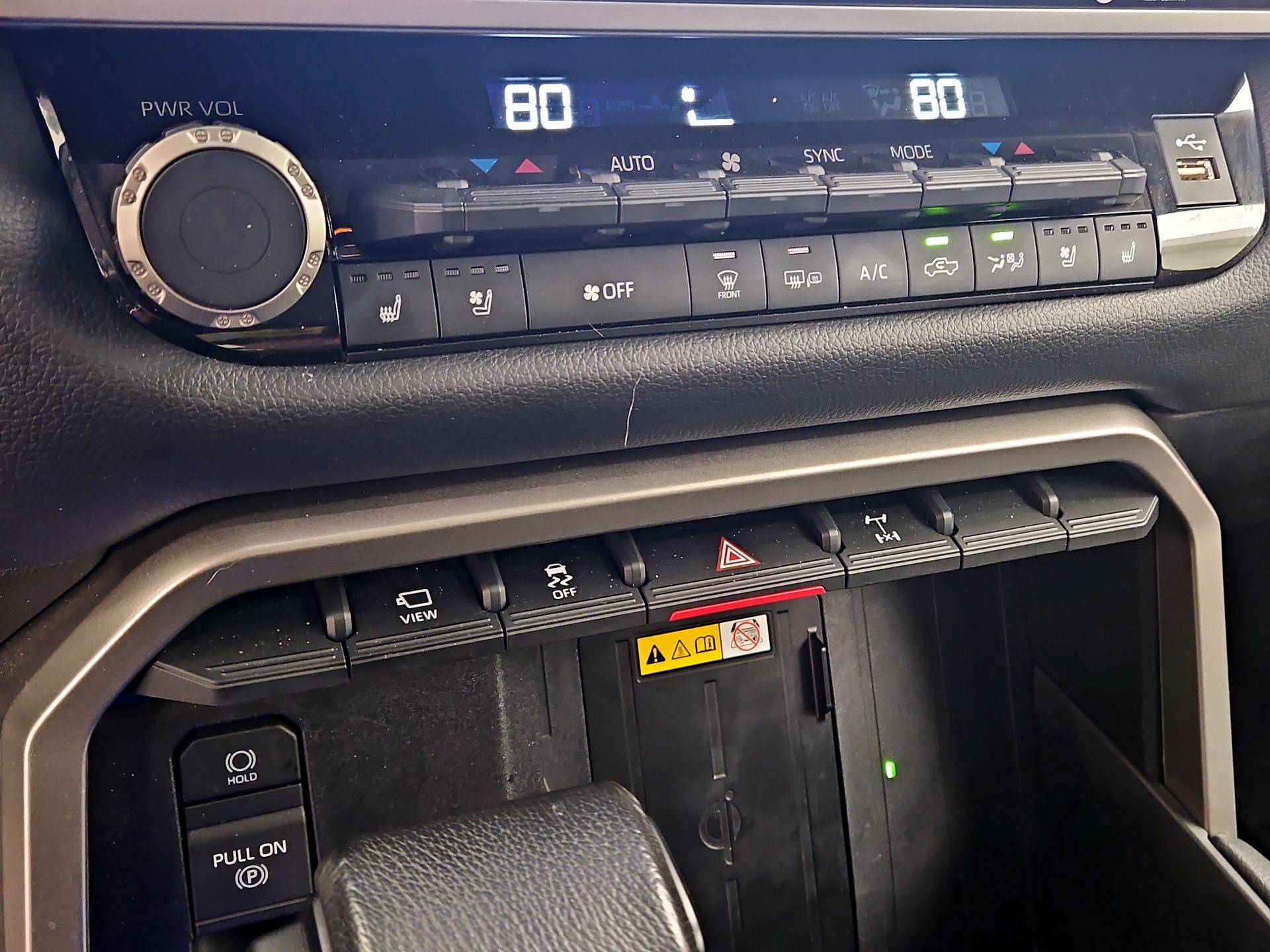 Thumbnail: 2024 Toyota Tundra - 16