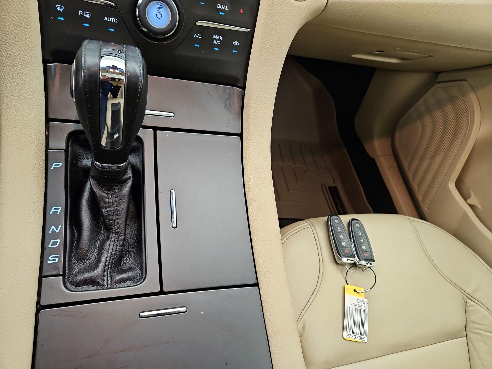 Thumbnail: 2016 Ford Taurus - 18