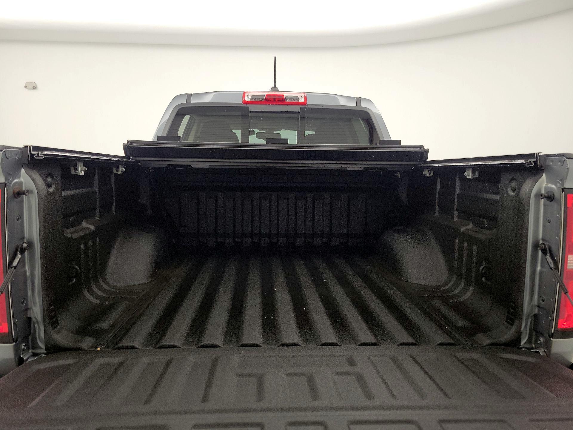 Thumbnail: 2021 Chevrolet Colorado - 20