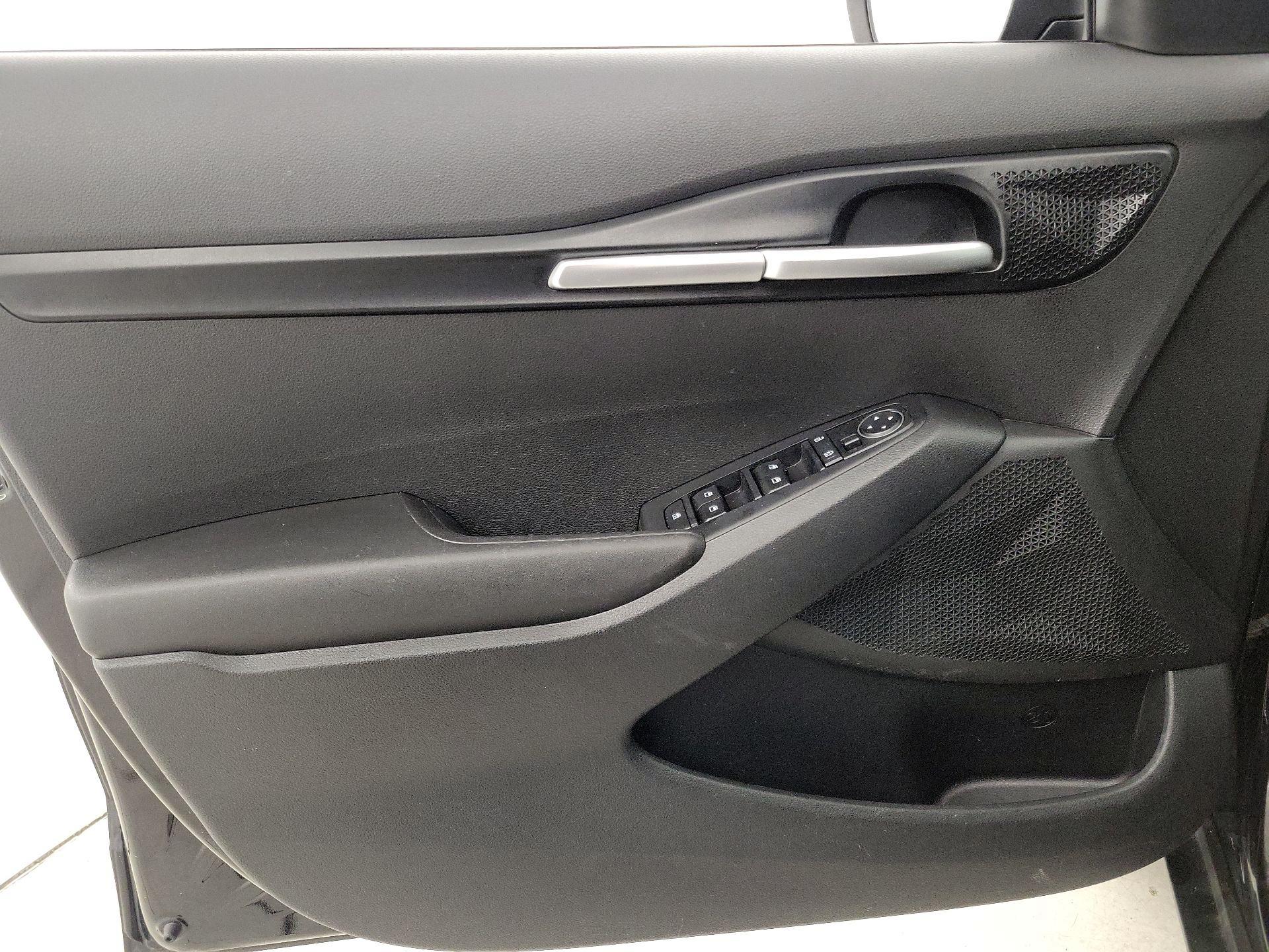 Thumbnail: 2021 Kia Seltos - 12