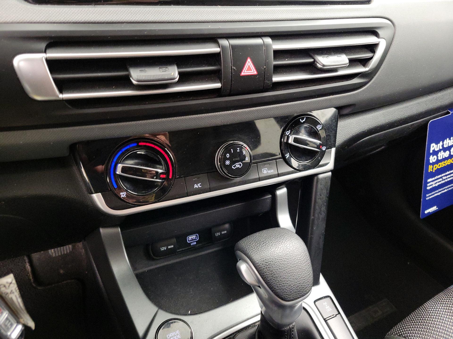 Thumbnail: 2021 Kia Seltos - 16