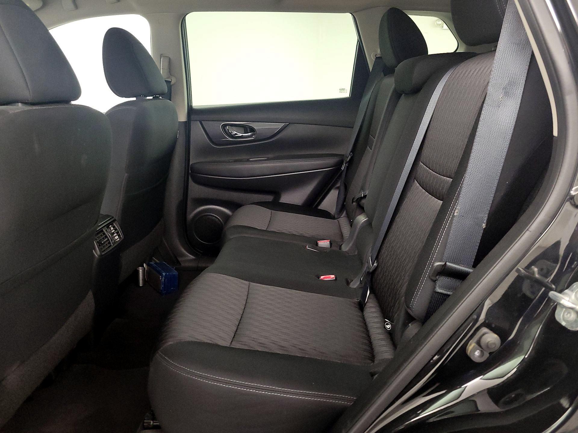 Thumbnail: 2018 Nissan Rogue - 19