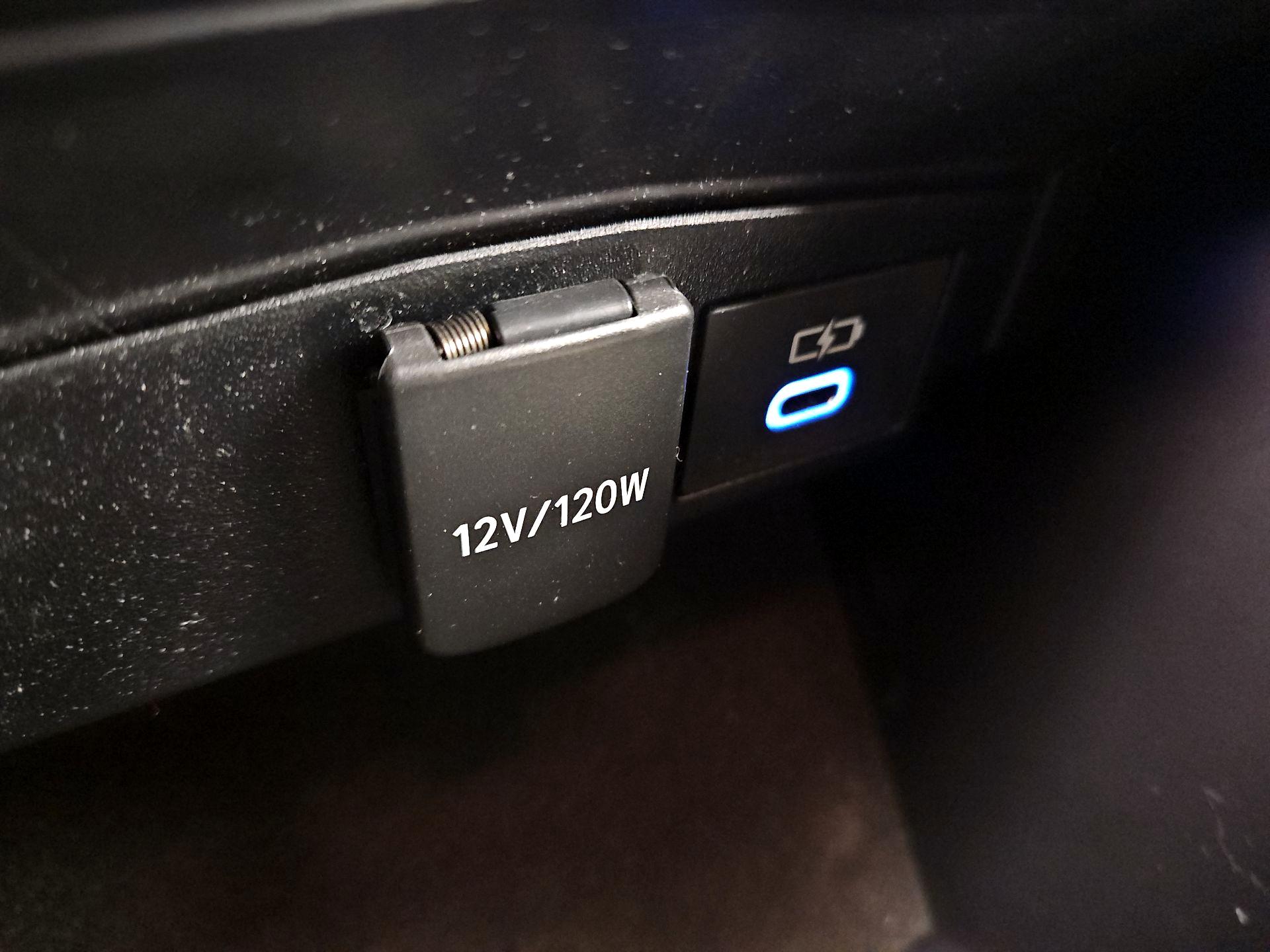 Thumbnail: 2022 Toyota Corolla - 18