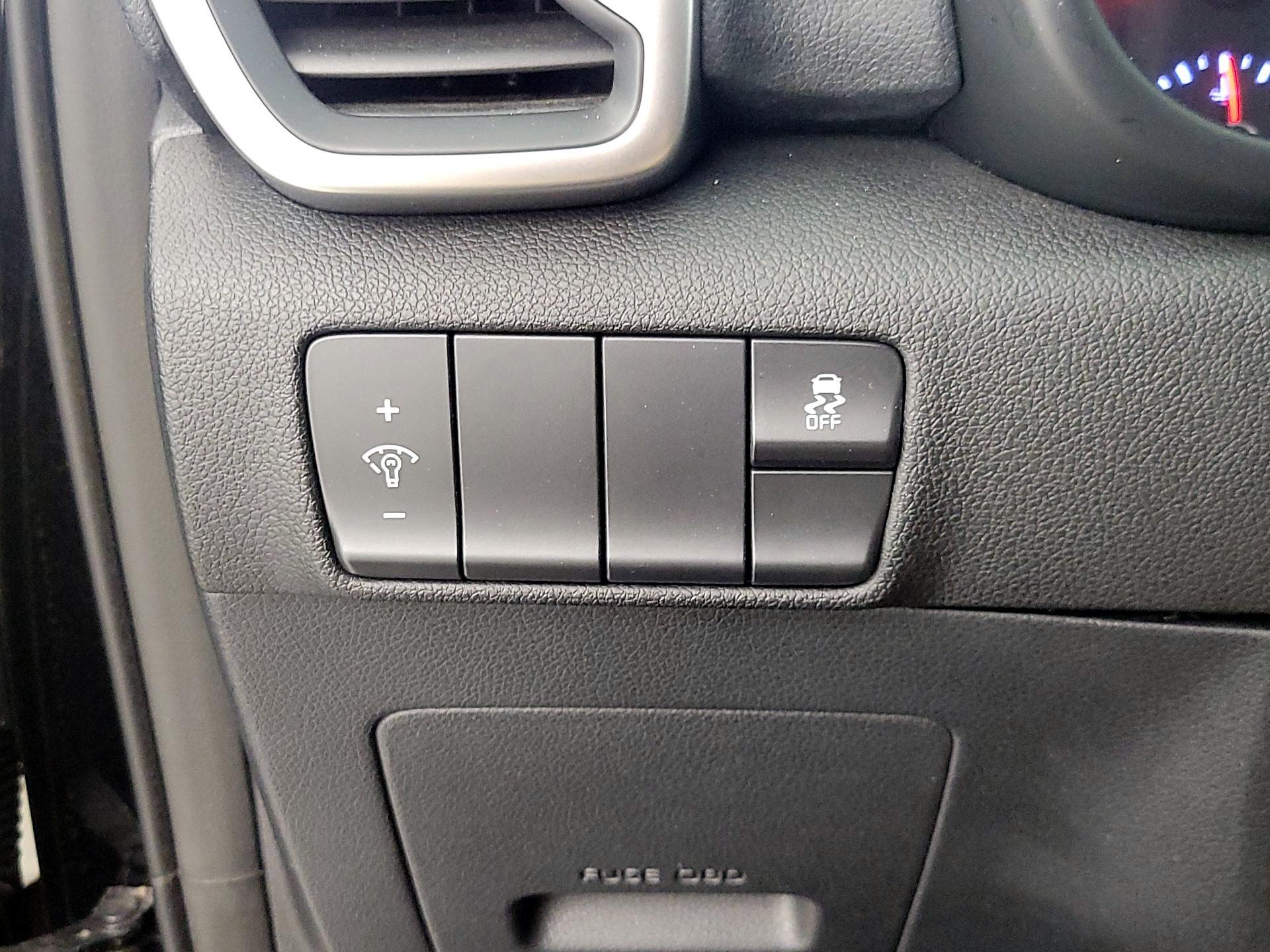 Thumbnail: 2018 Kia Sportage - 13