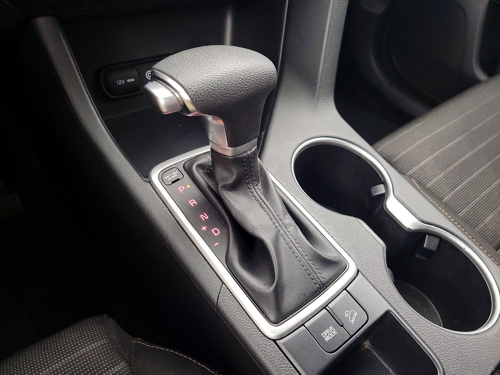 Thumbnail: 2018 Kia Sportage - 17